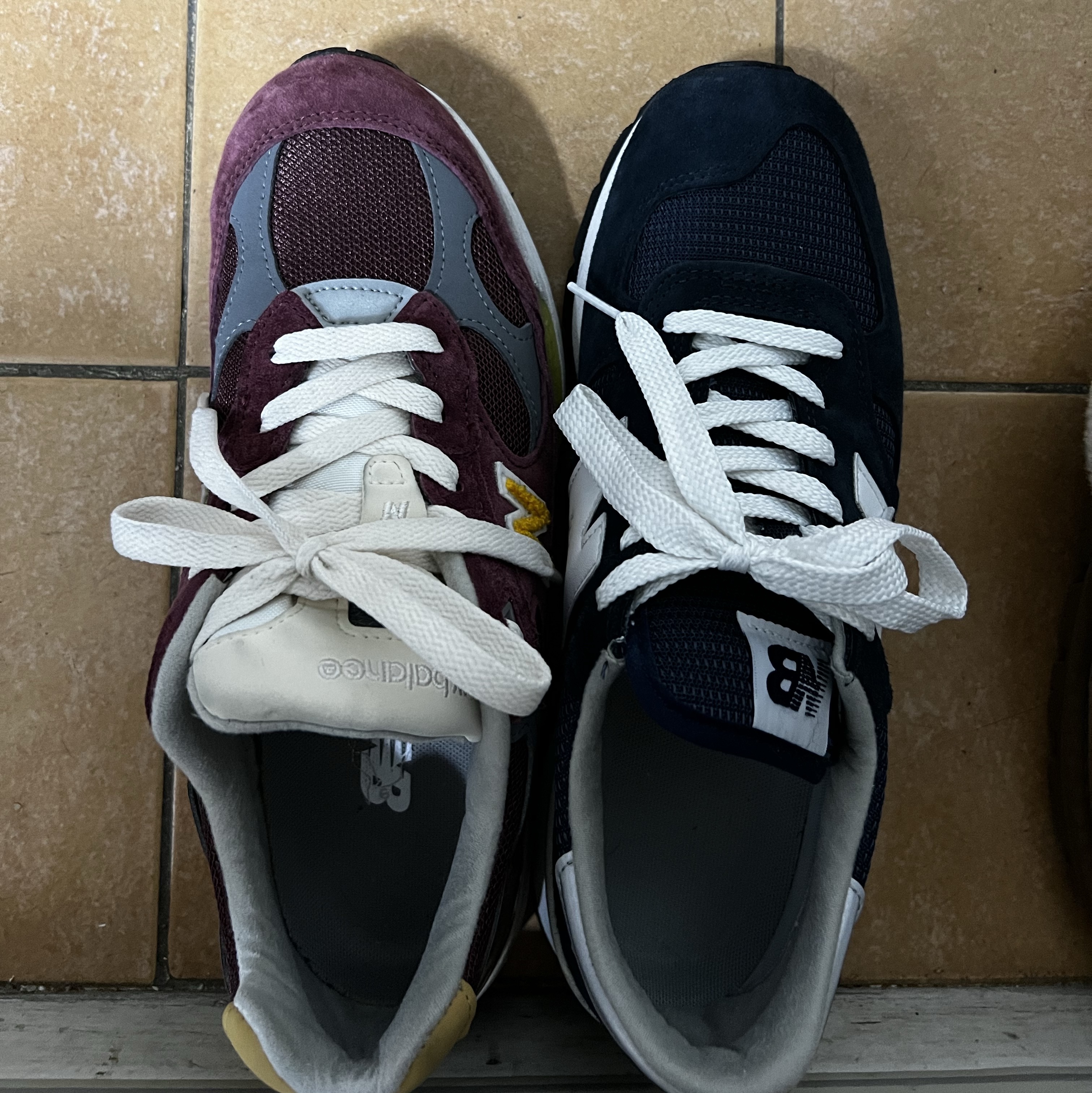 New Balance 990v1 Made in USA Navy, New Balance 992 Made in USA Burgundy Gold 착용 스타일