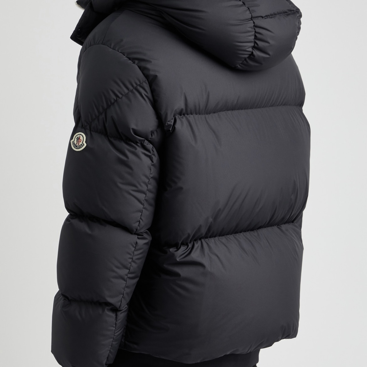 Moncler Risler Short Down Jacket Navy Blue - 23FW 착용 스타일 - 3