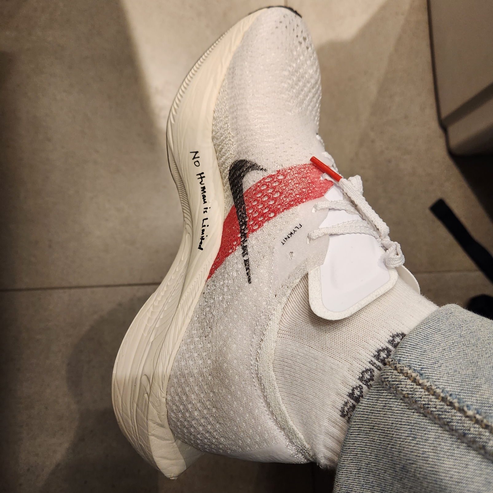 Nike ZoomX Vaporfly Next% 3 Eliud Kipchoge 착용 스타일