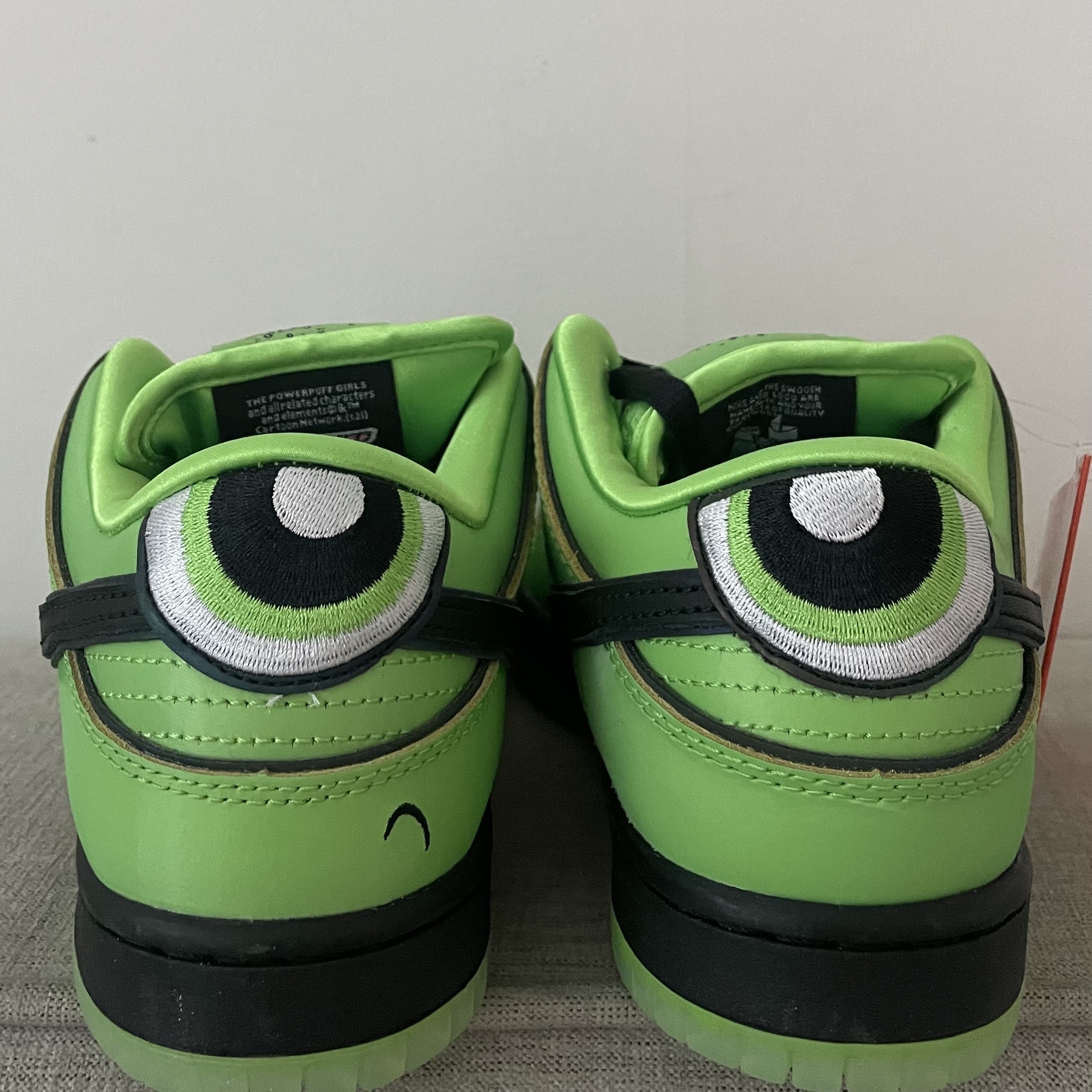 Nike x The Powerpuff Girls SB Dunk Low Pro QS Buttercup 착용 스타일 - 2