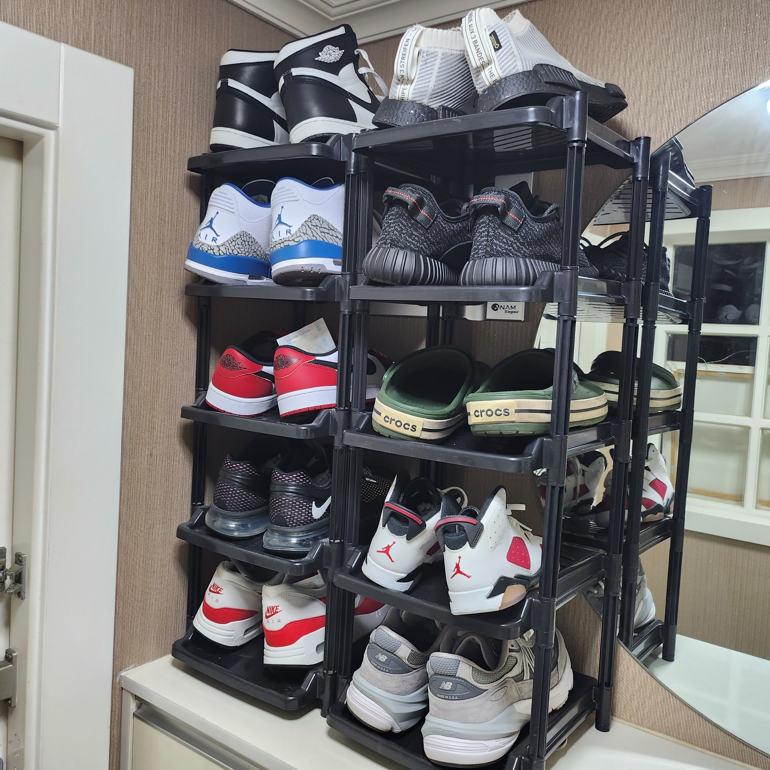 Jordan 1 High 85 Black White, Jordan 3 Retro True Blue and Copper 착용 스타일