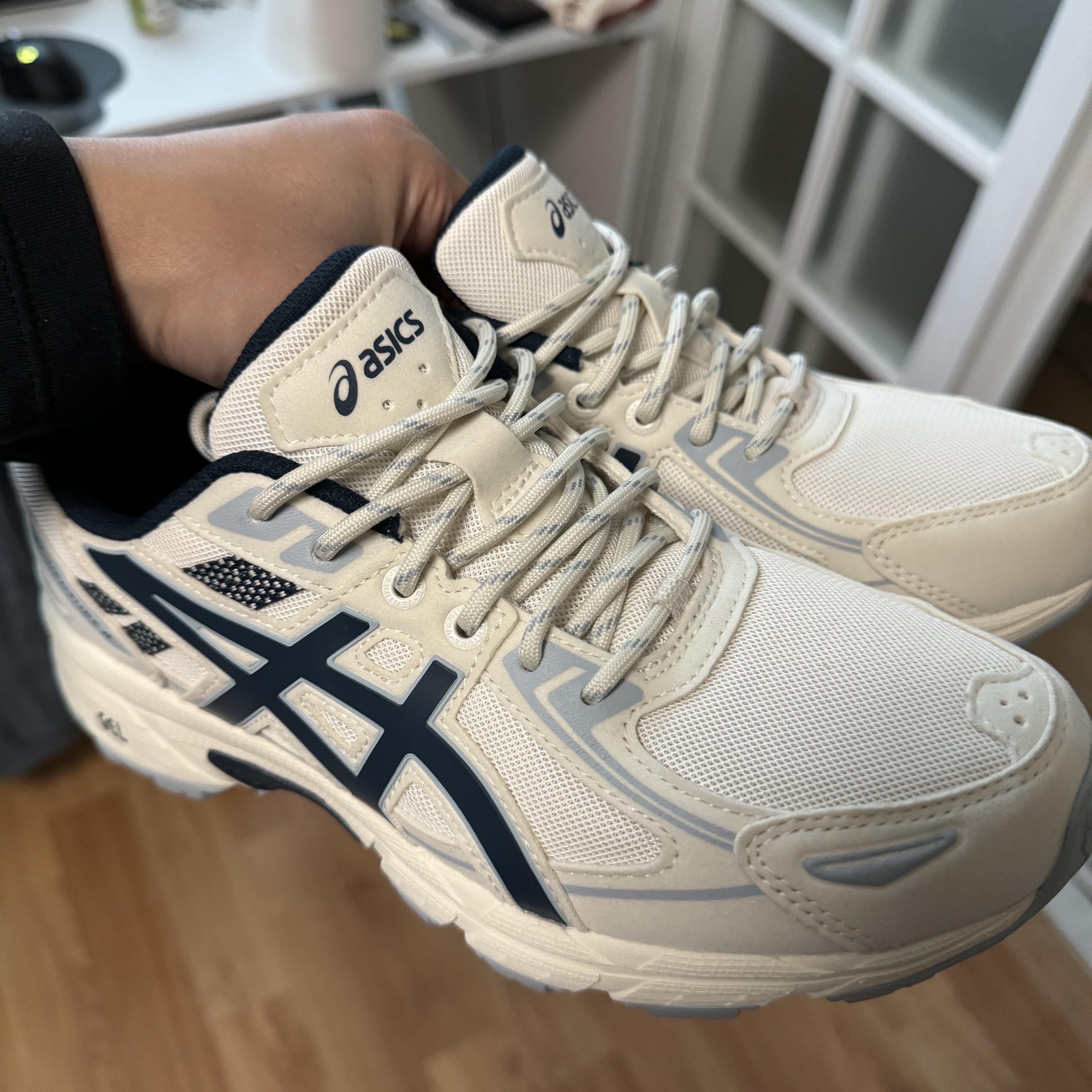 Asics Gel-Venture 6 SPS Birch French Blue 착용 스타일