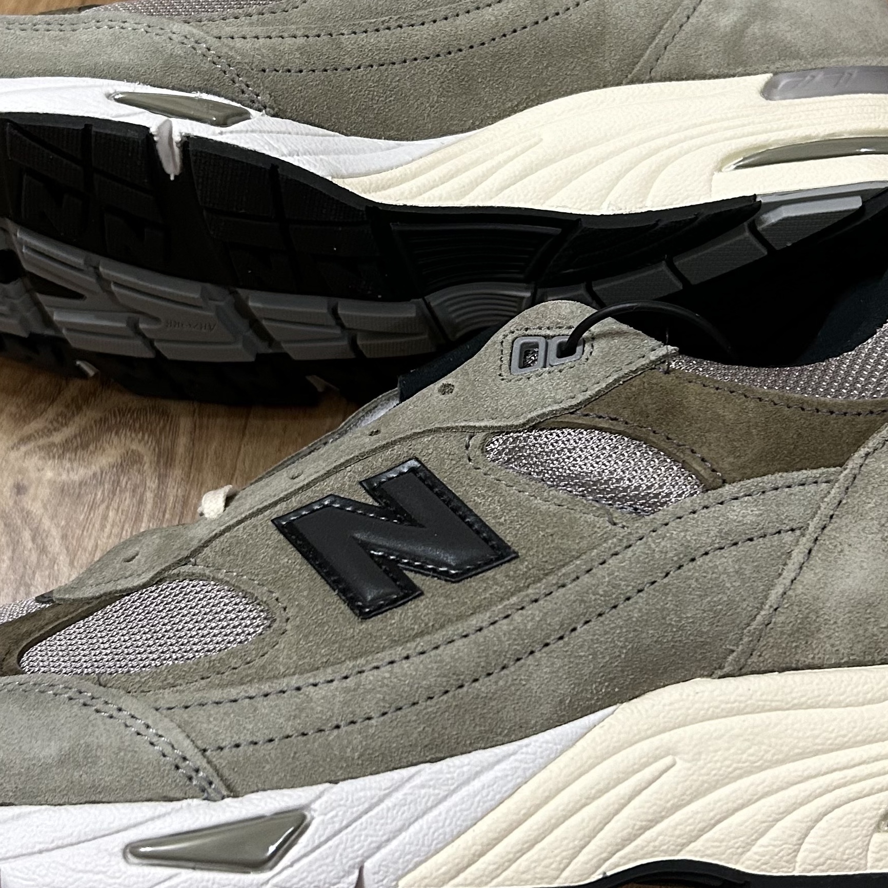 (W) New Balance x JJJJound 991 Made in UK Grey 착용 스타일