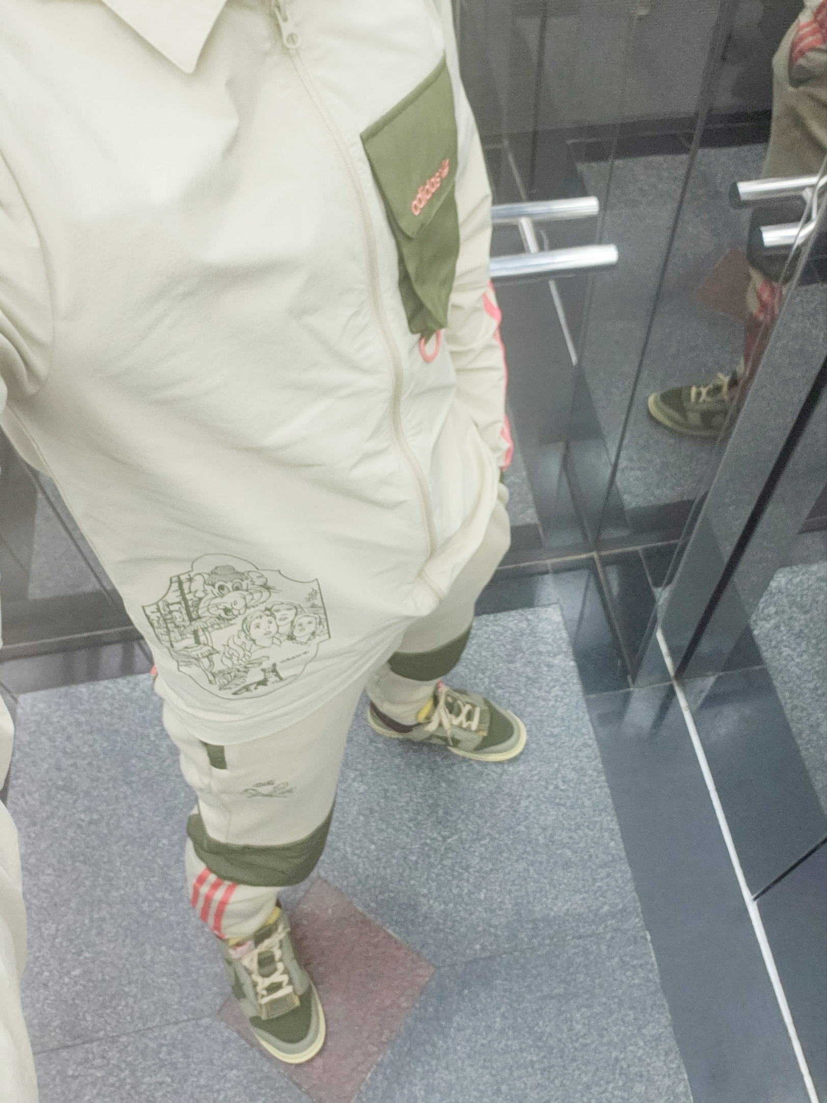 Nike Air Dunk Jumbo Medium Olive 착용 스타일