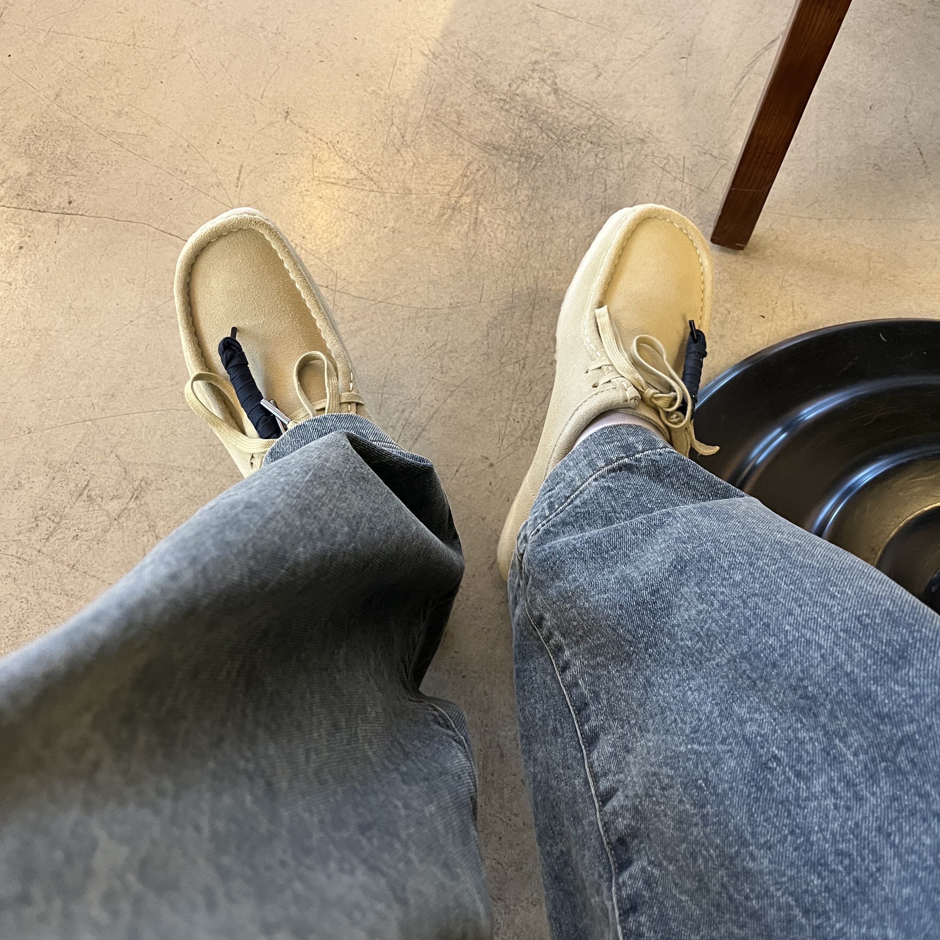 Clarks Wallabee Maple Suede 착용 스타일