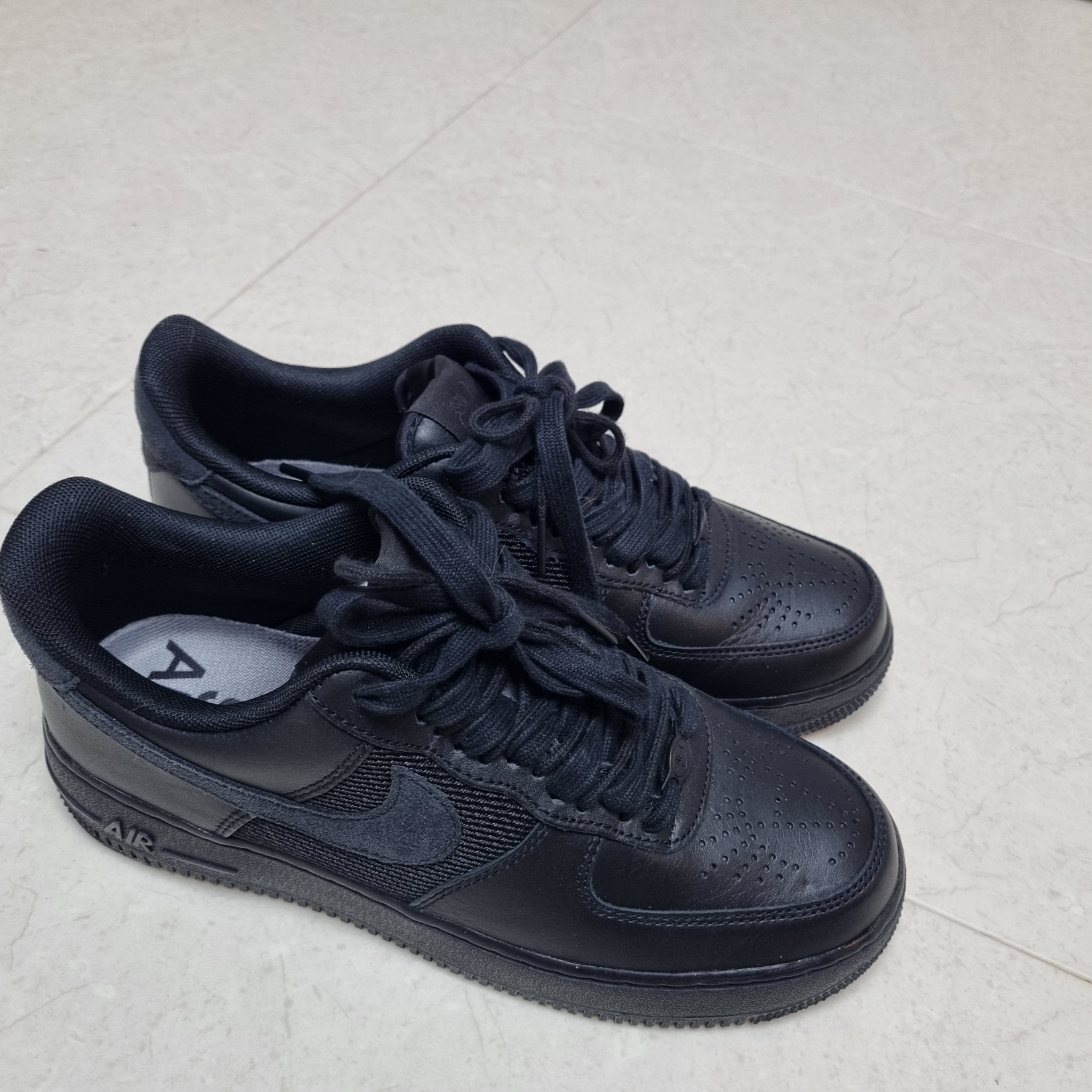 Nike x Slam Jam Air Force 1 Low SP Black Off Noir 착용 스타일 - 2