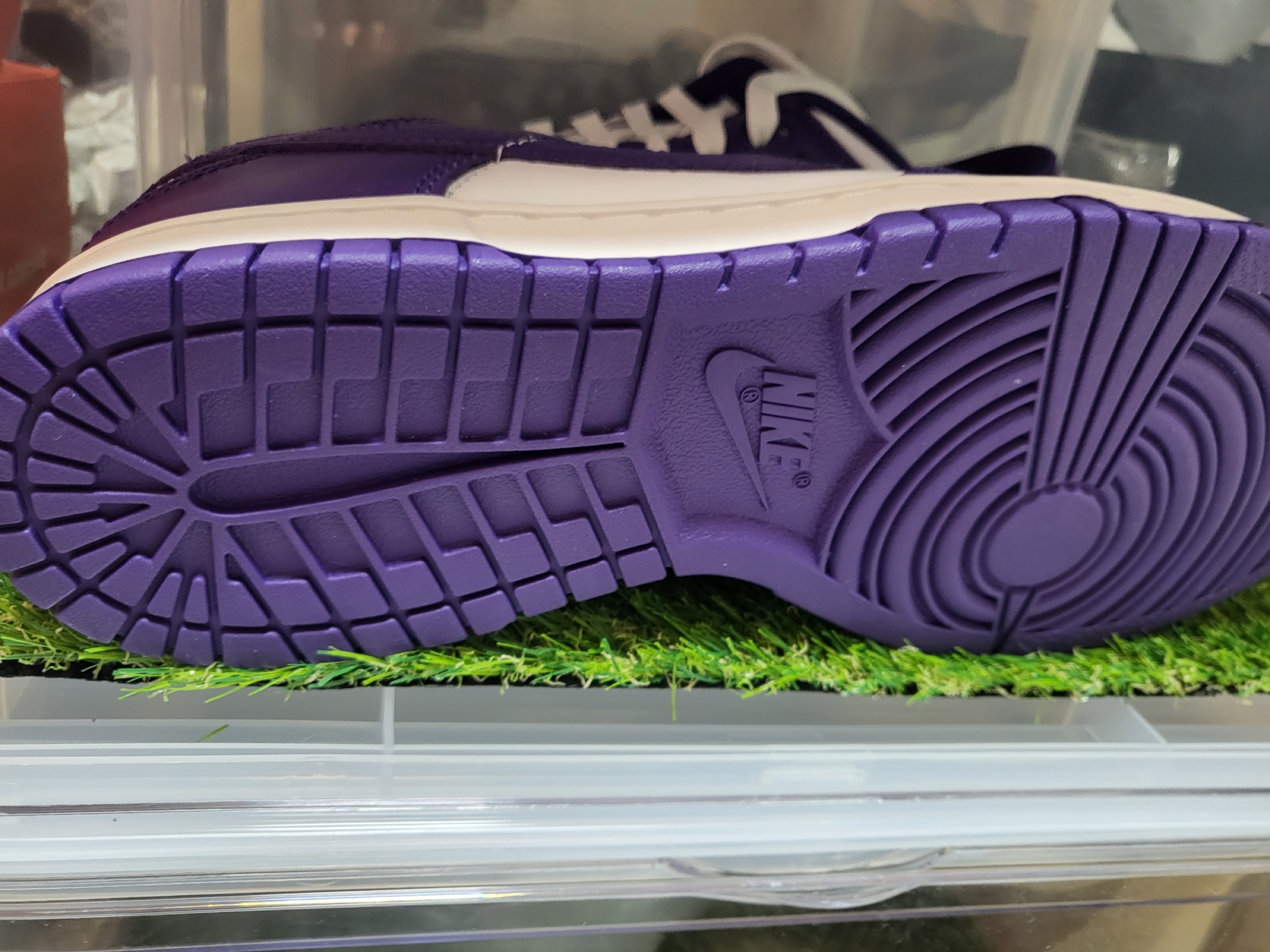 Nike Dunk Low Retro Championship Court Purple 착용 스타일