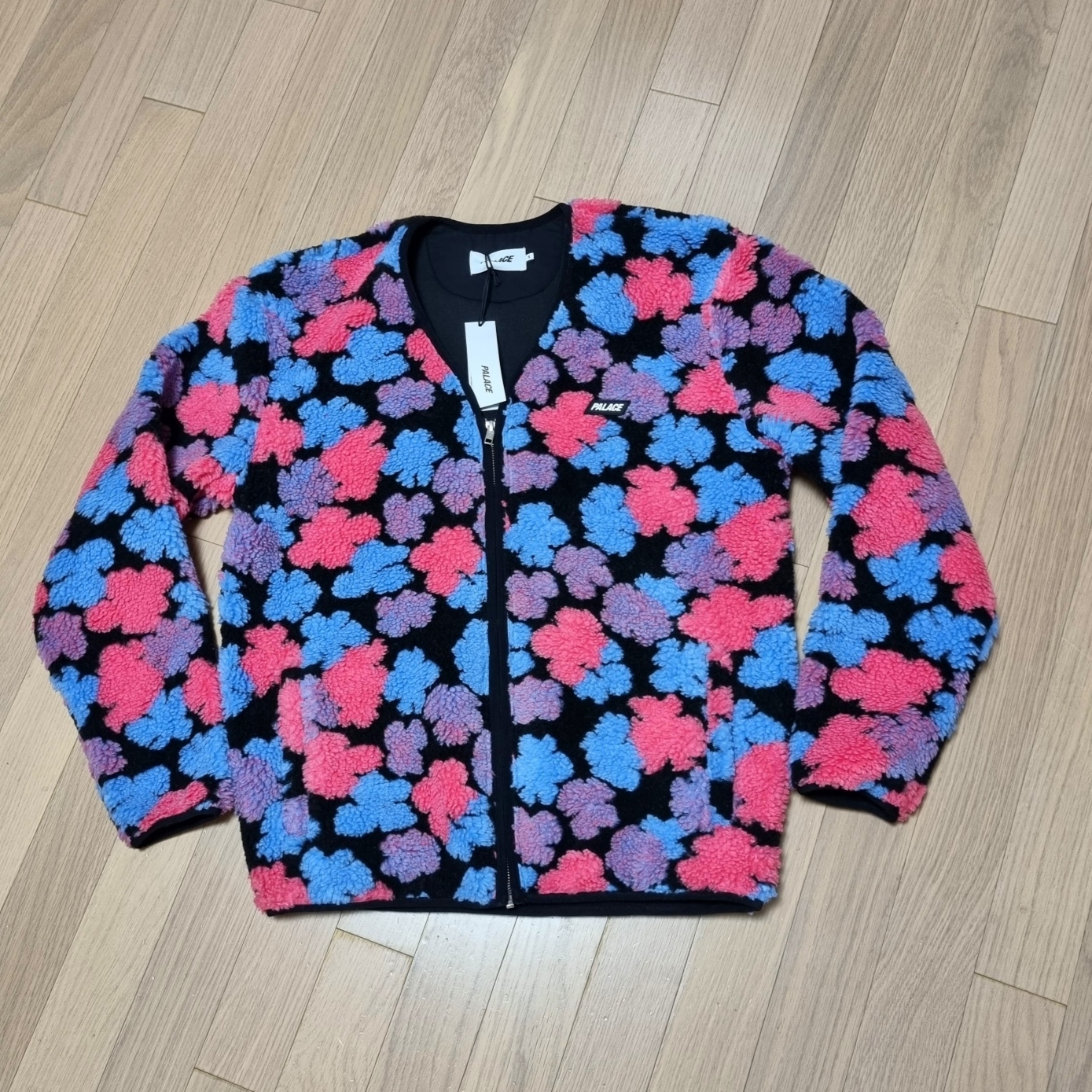 Palace Shearling Cardigan Multi - 22SS 착용 스타일