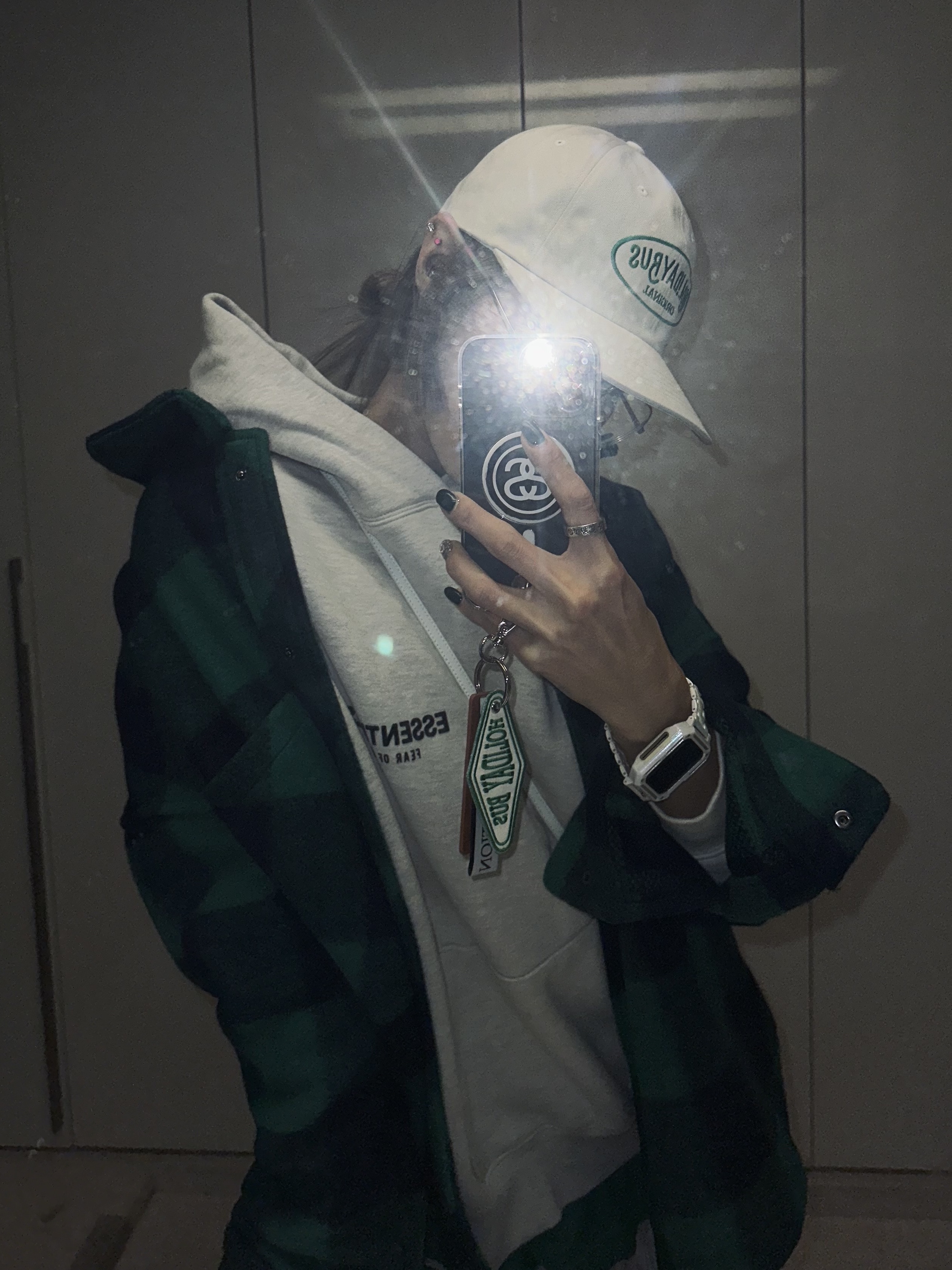 Nike x Off-White Dunk Low Pine Green, Essentials The Core Collection Hoodie Light Oatmeal 착용 스타일 - 4