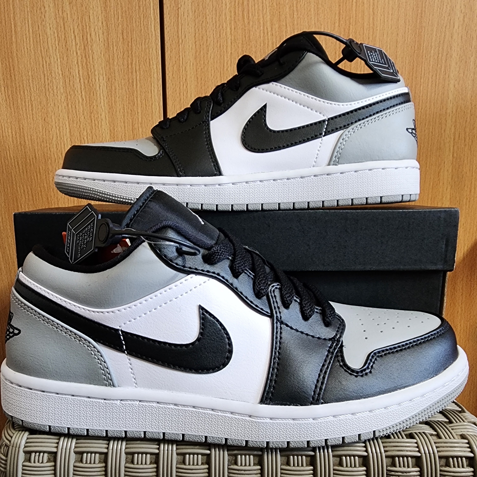 Jordan 1 Low Light Smoke Grey Black 착용 스타일 - 3