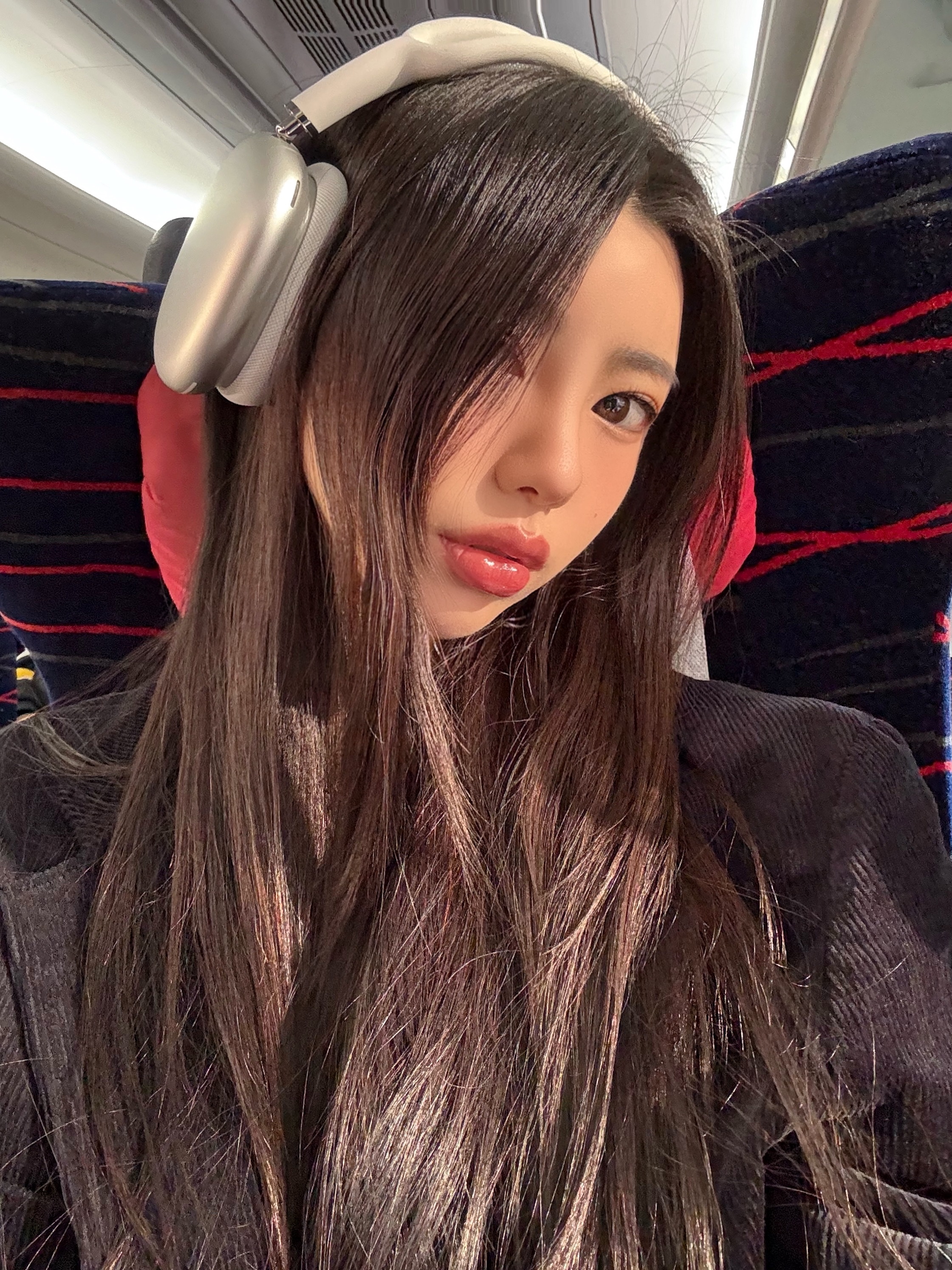 Apple AirPods Max Lightning Silver (Korean Ver.) 착용 스타일