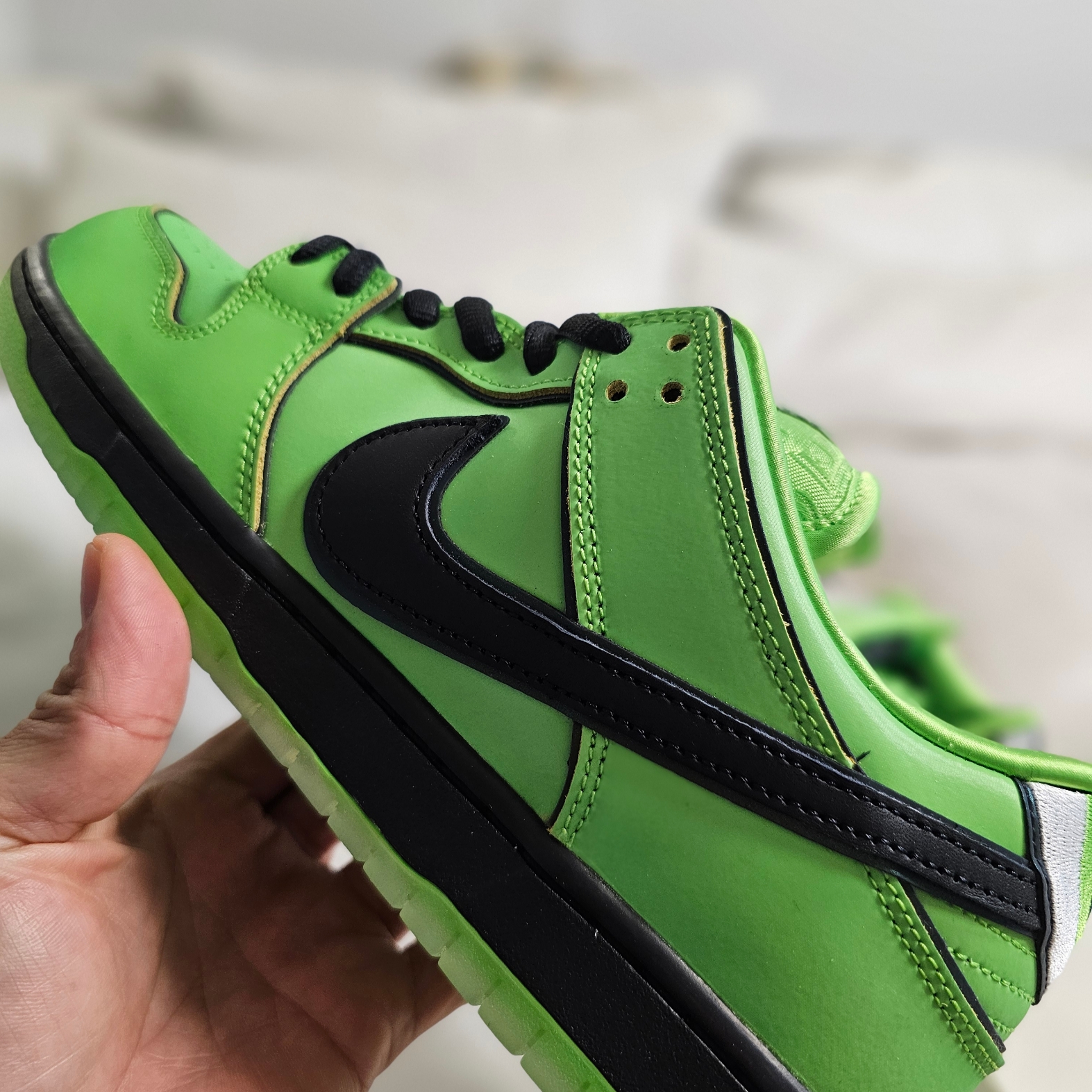 Nike x The Powerpuff Girls SB Dunk Low Pro QS Buttercup 착용 스타일 - 4