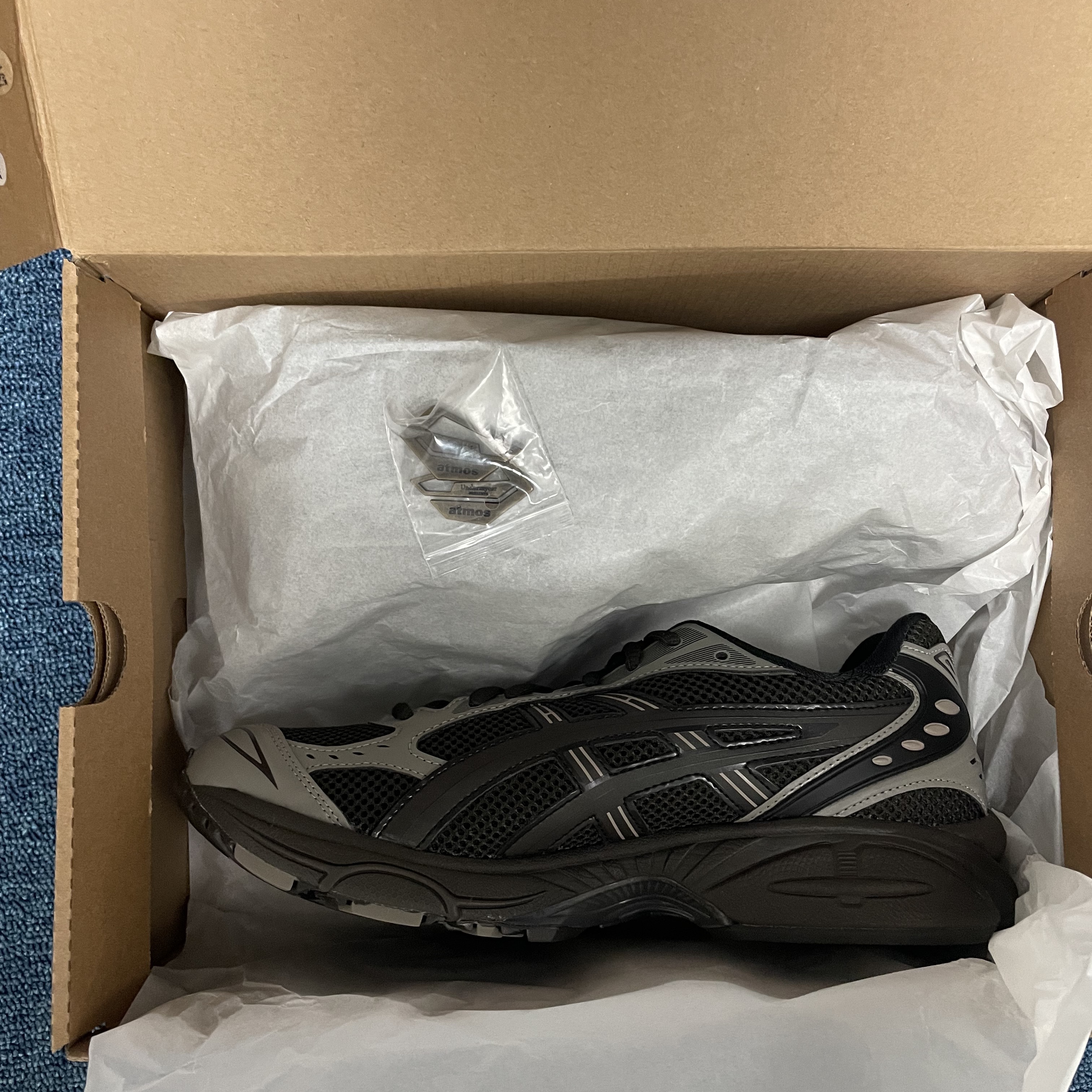 Asics x Atmos x Undermycar Gel-Kayano 14 Pepper Black 착용 스타일
