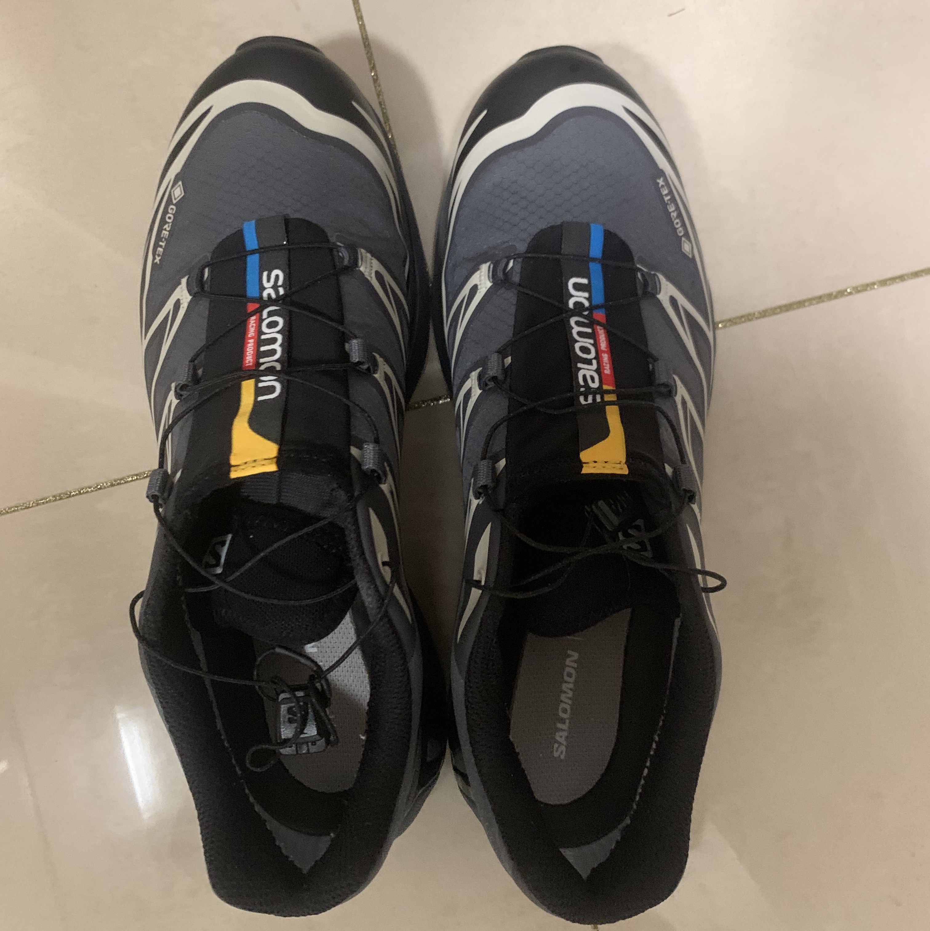Salomon XT-6 Gore-Tex Black Ebony 착용 스타일