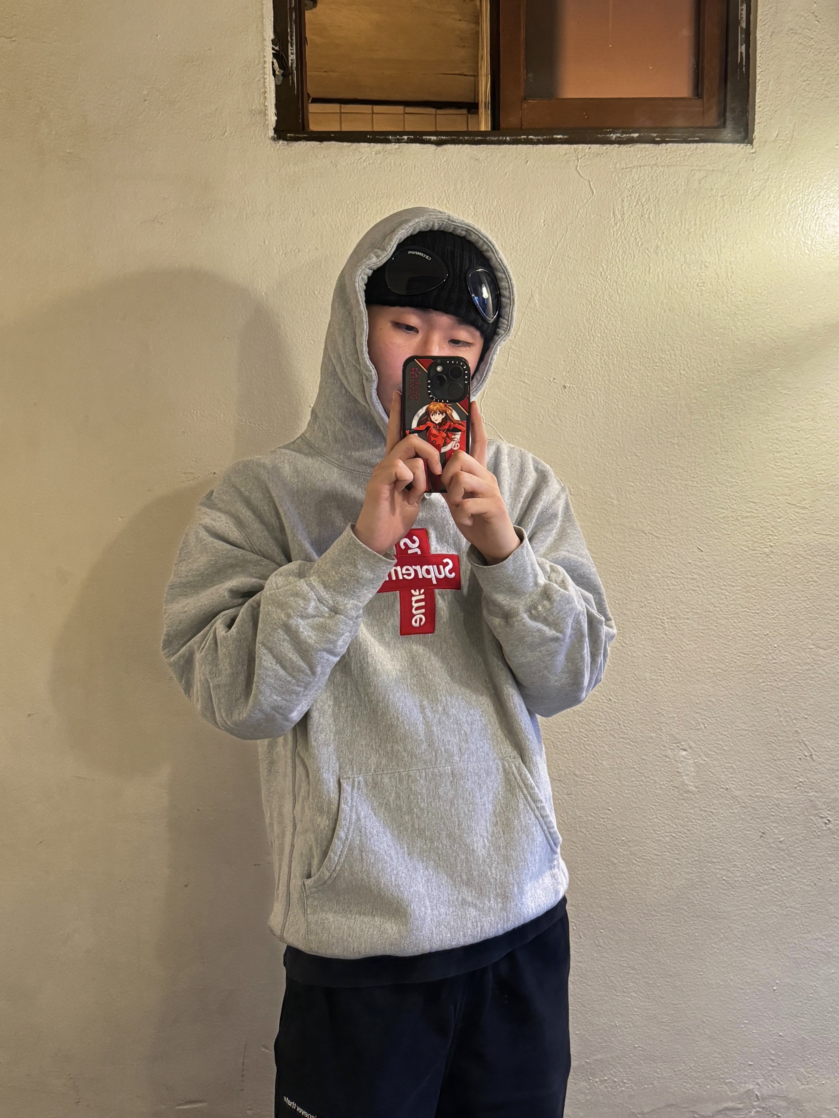 C.P. Company Extra Fine Merino Wool Goggle Beanie Black, Supreme Cross Box Logo Hooded Sweatshirt Heather Grey - 20FW 착용 스타일 - 1