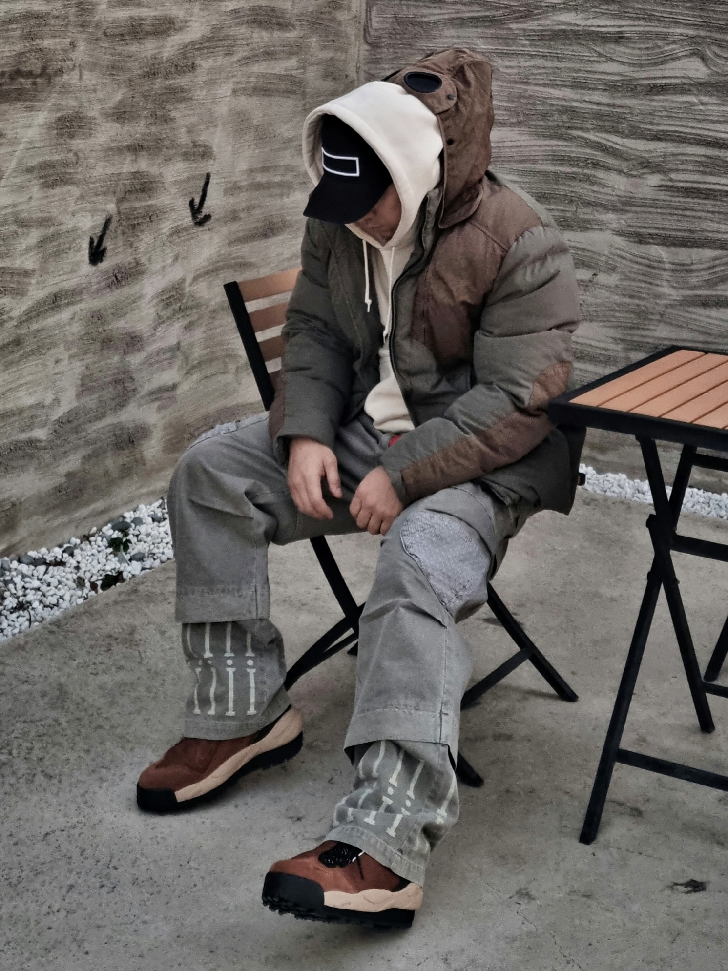 Nike x Sacai Magmascape SP Pecan, Stussy Basic Stussy Hoodie Putty 2022 착용 스타일 - 1