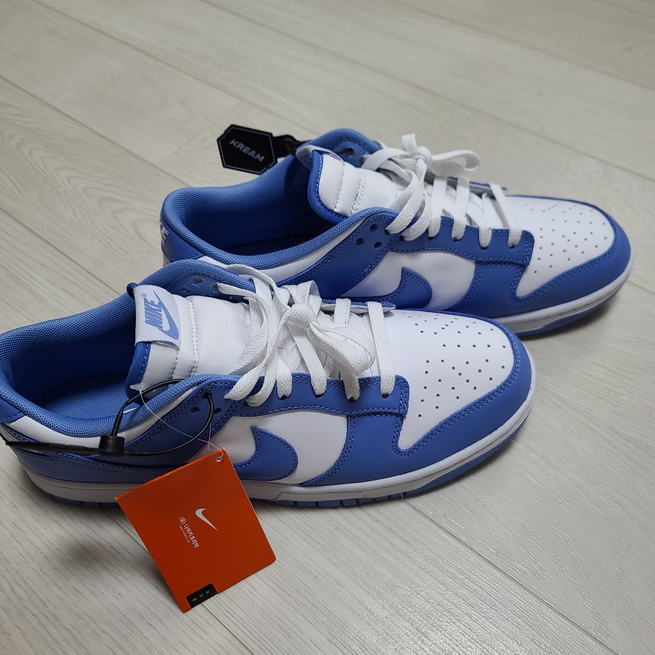 Nike Dunk Low Retro White Polar Blue 착용 스타일