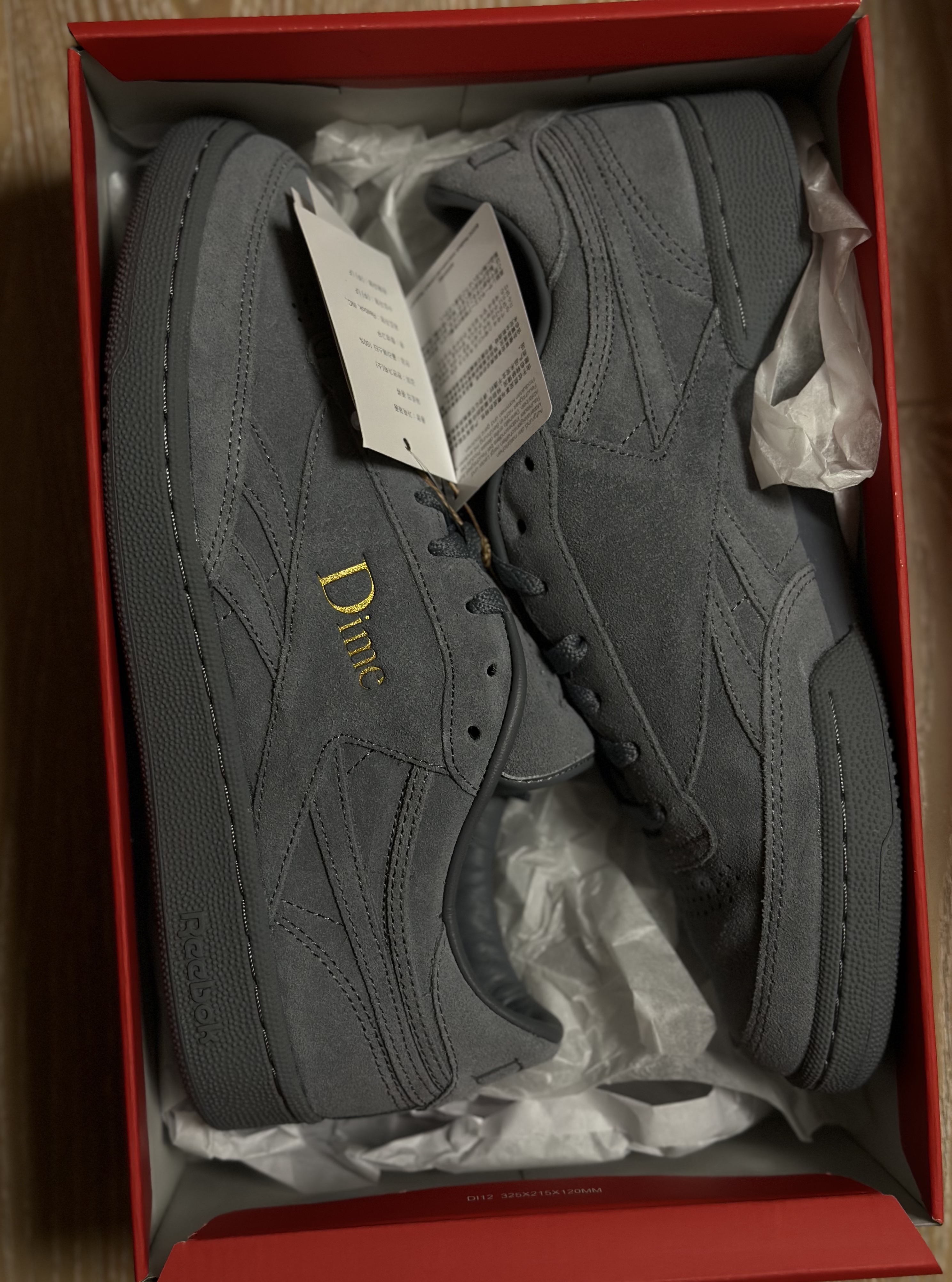 Reebok x Dime Club C Revenge Asteroid Dust 착용 스타일 - 4