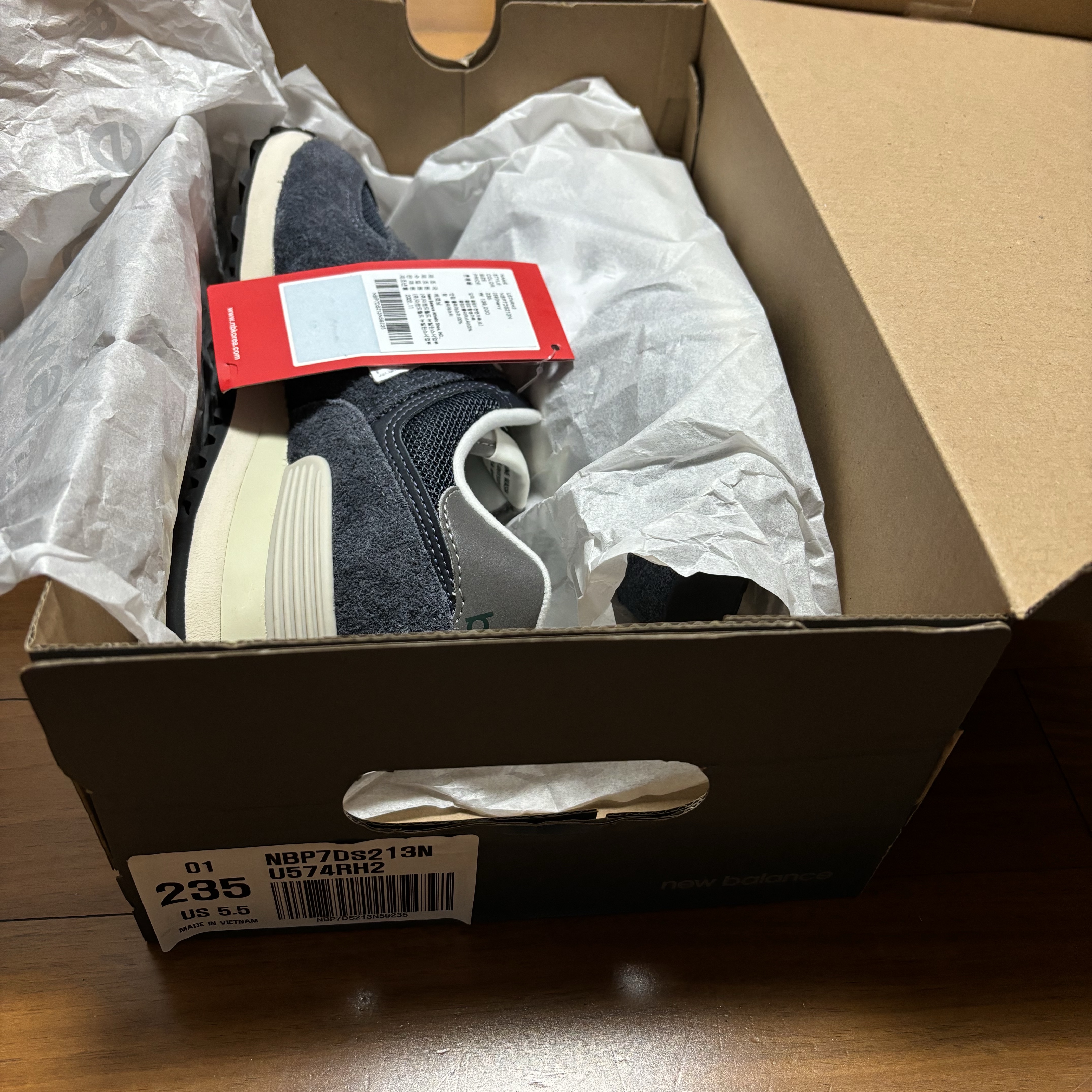 New Balance 574 Heritage Navy 착용 스타일