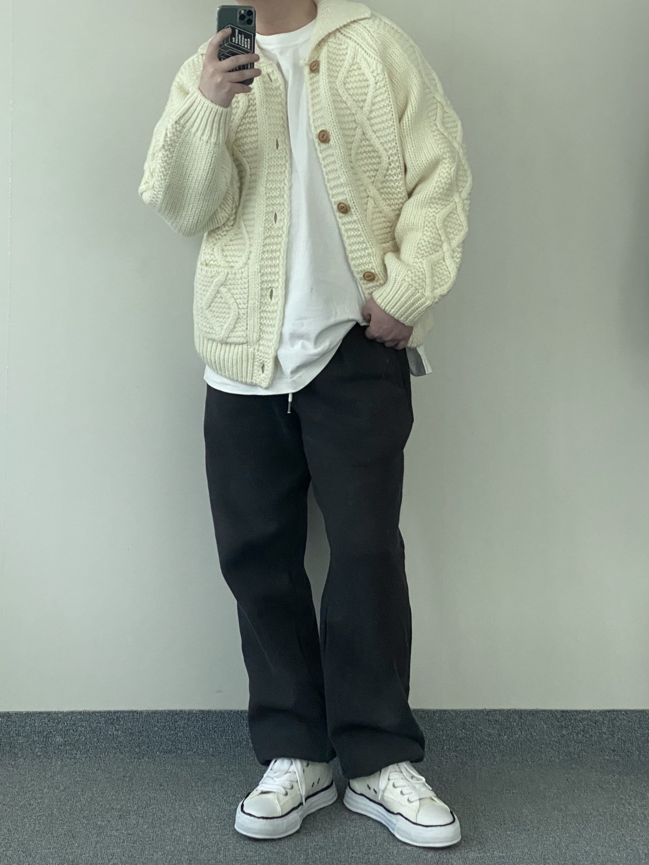 Maison Mihara Yasuhiro Peterson OG Sole Canvas Low Sneakers White 착용 스타일