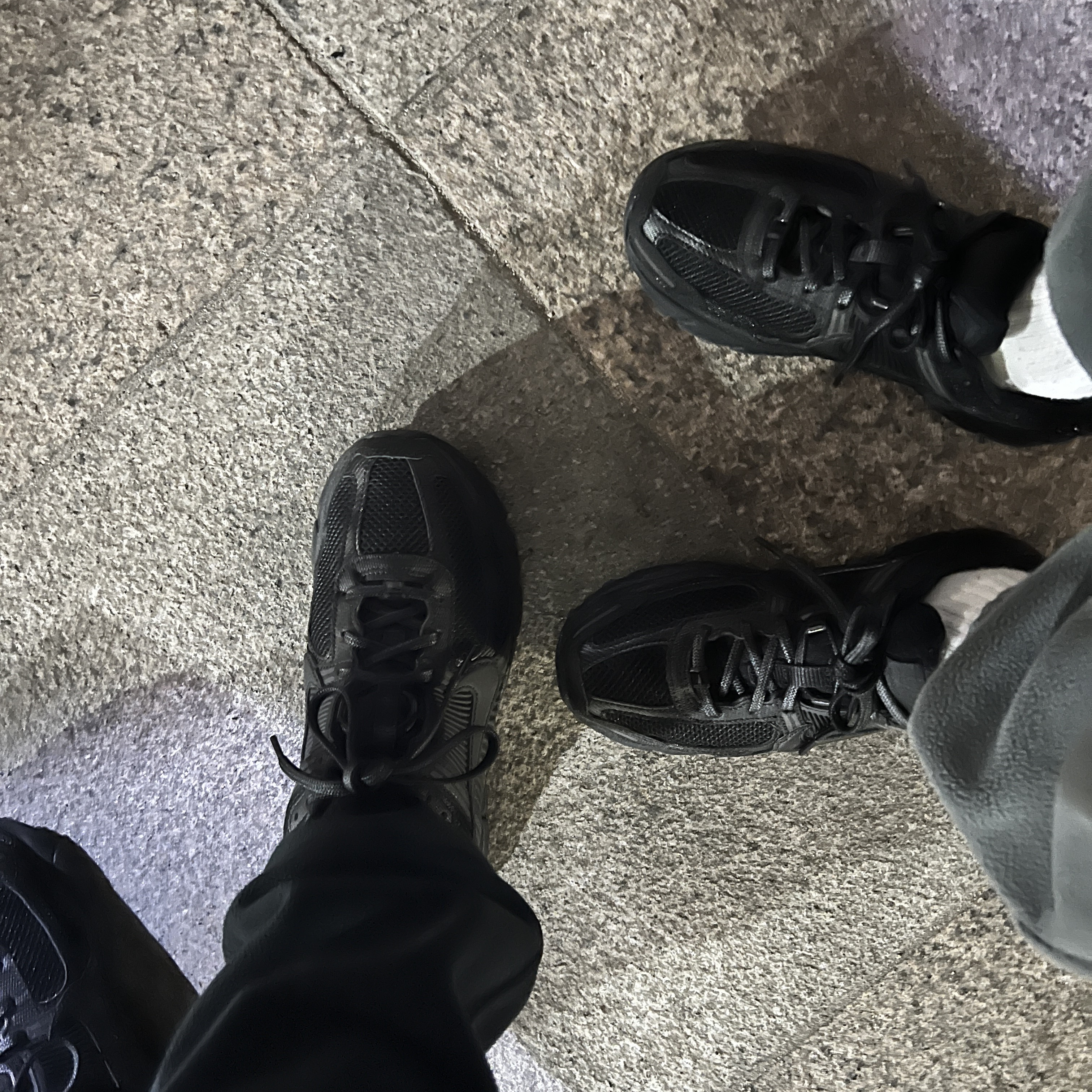 Nike Zoom Vomero 5 SP Black 착용 스타일