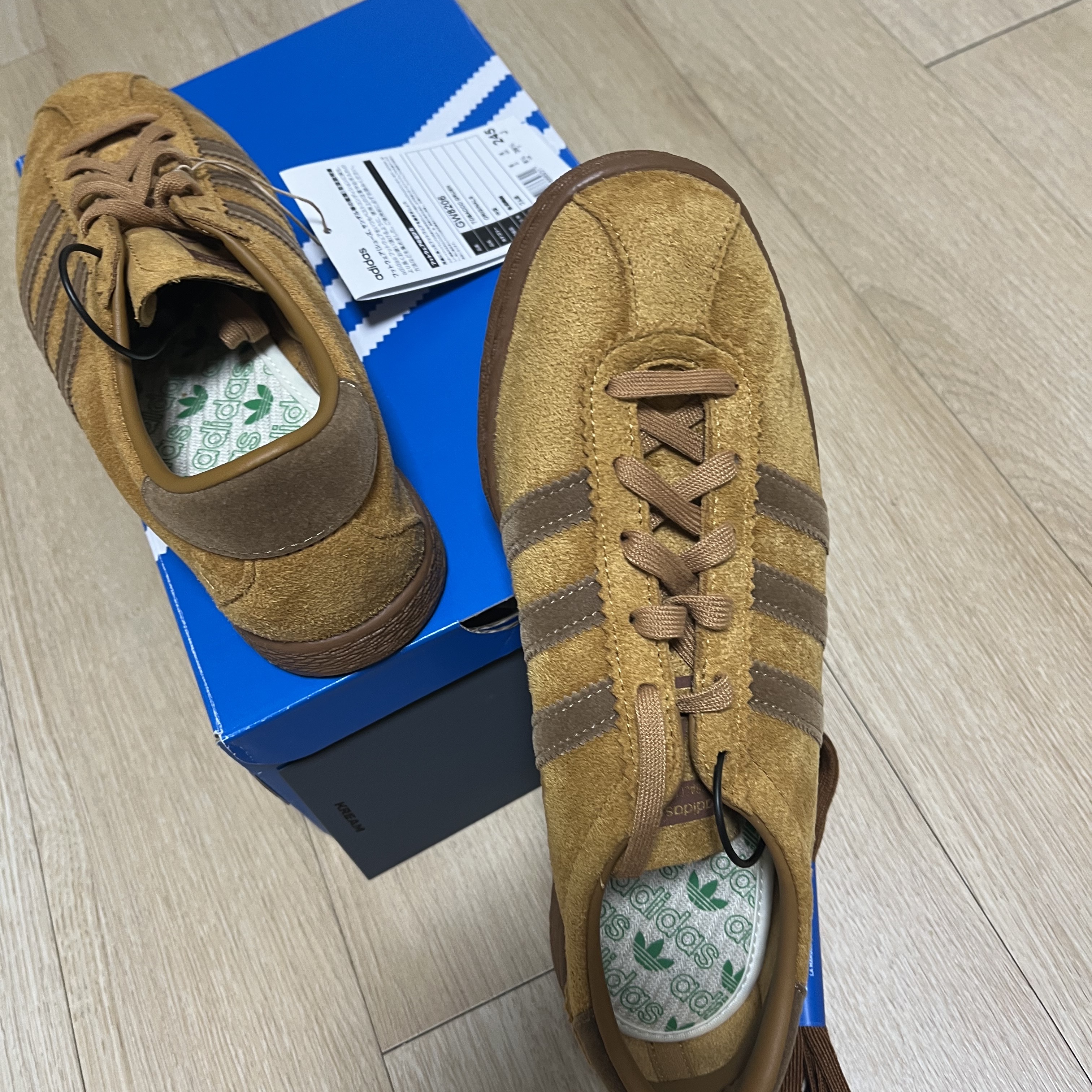 Adidas Tobacco Gruen Mesa Brown Desert 착용 스타일
