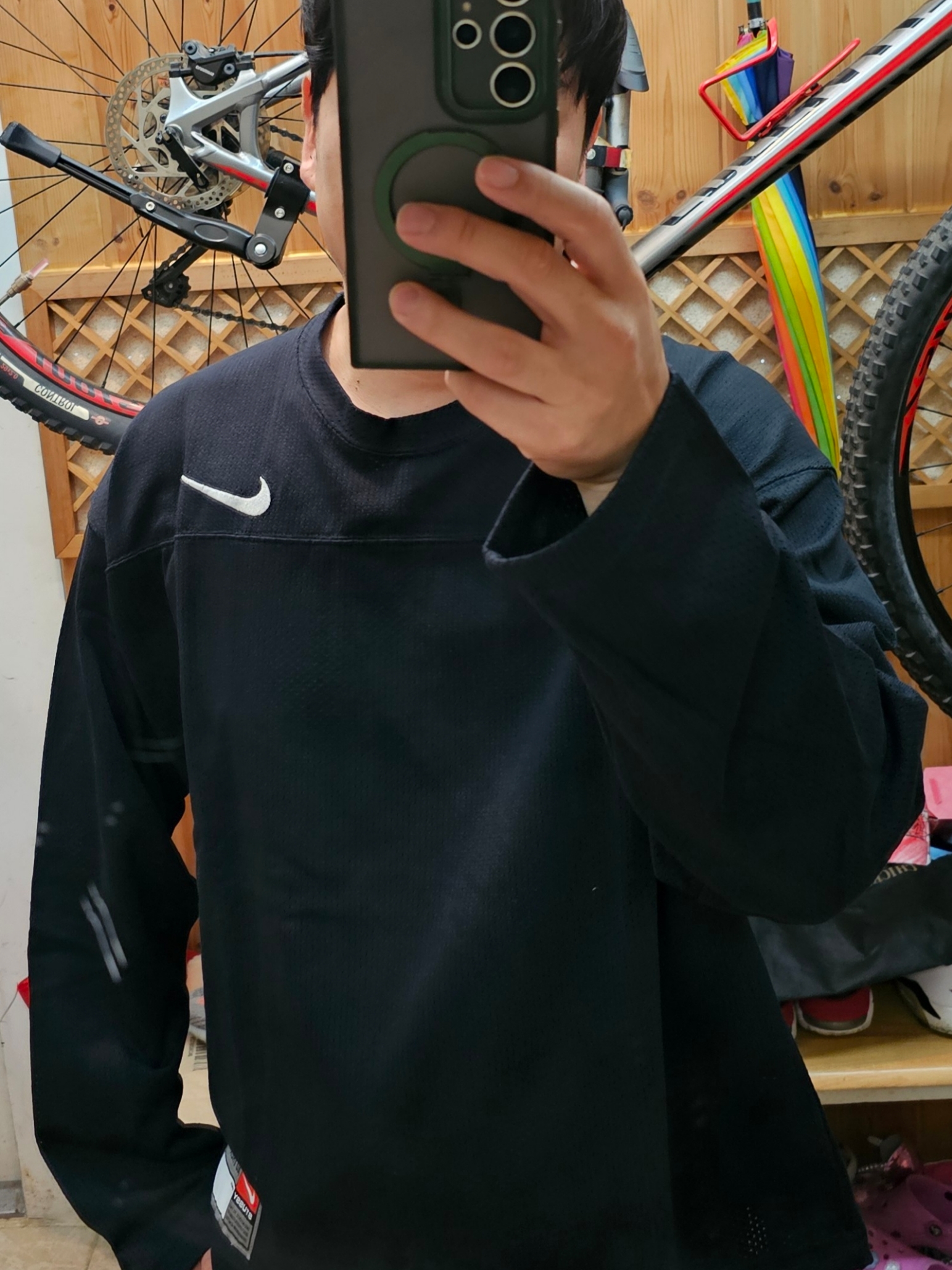 Nike x Stussy Long Sleeve Top Black (FJ9164-010) 착용 스타일 - 3