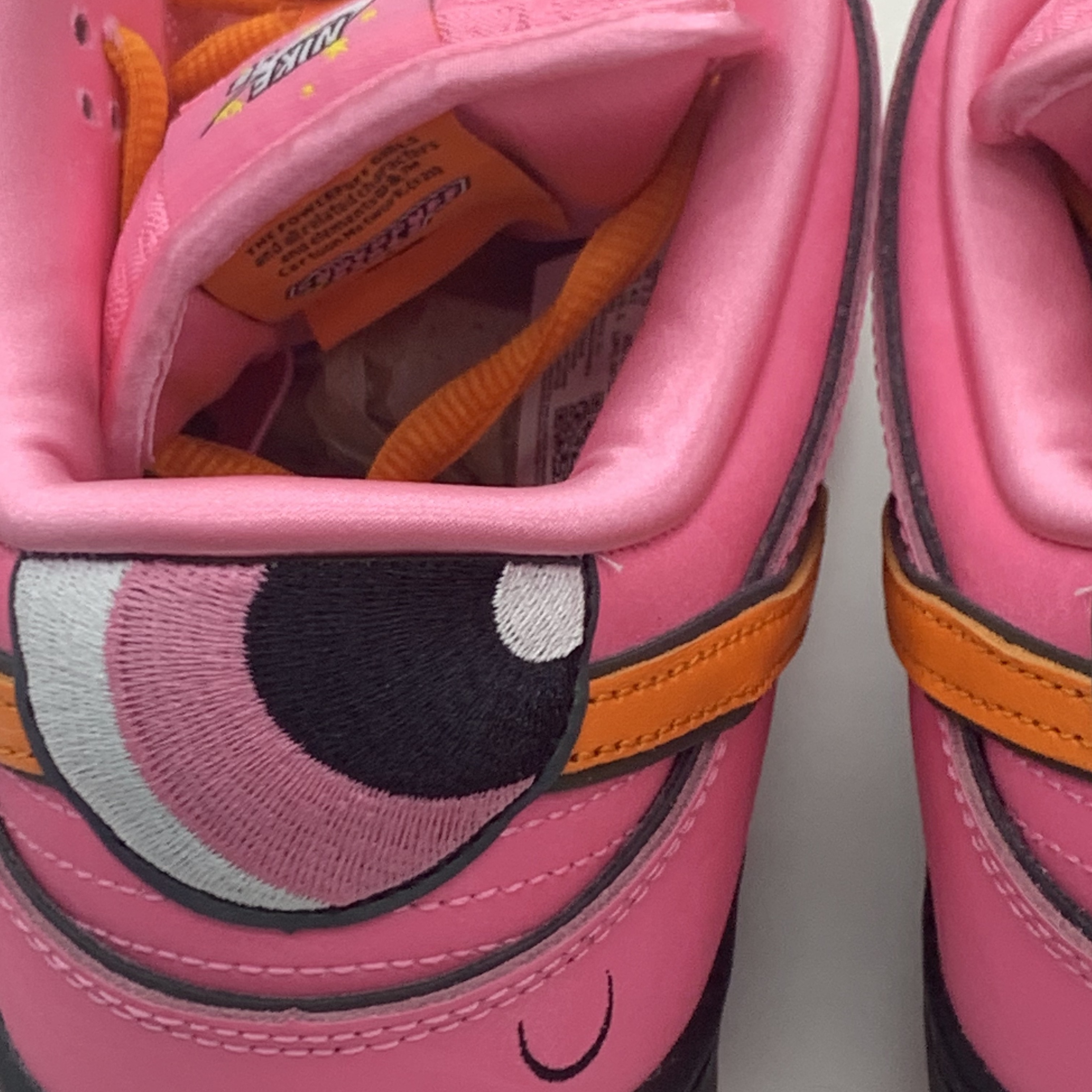 Nike x The Powerpuff Girls SB Dunk Low Pro QS Blossom 착용 스타일 - 2