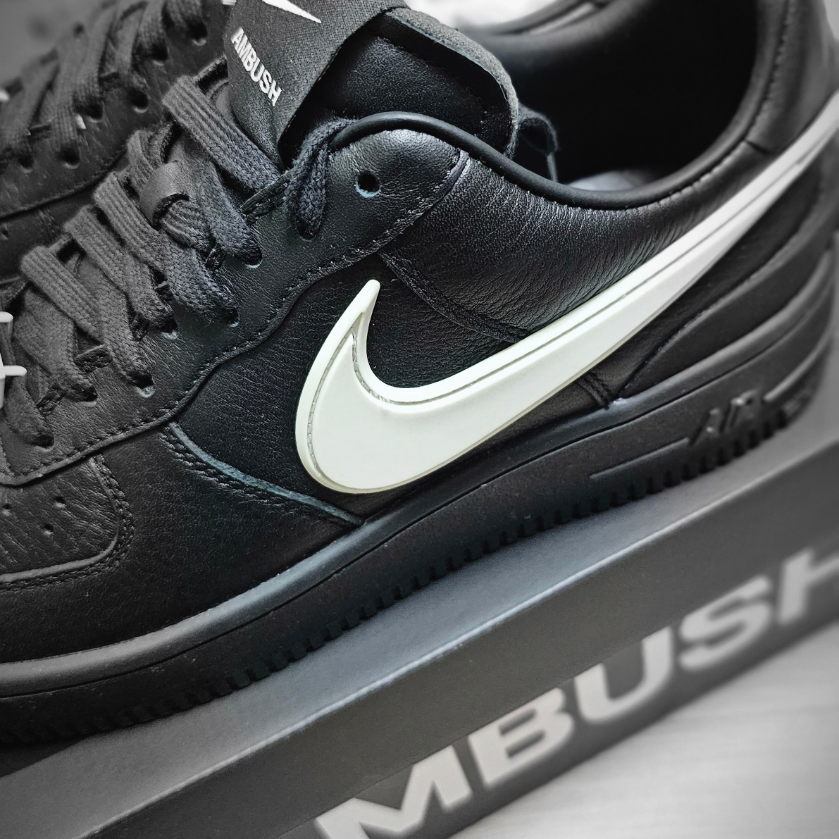 Nike x Ambush Air Force 1 Low SP Black 착용 스타일 - 2