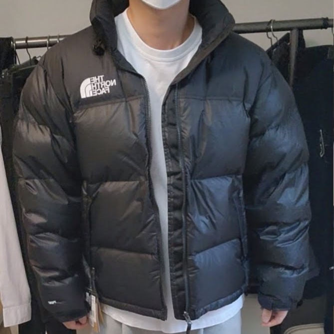 The North Face 1996 Retro Nuptse Down Jacket TNF Black, The North Face 1996 Eco Nuptse Jacket Black 착용 스타일 - 2