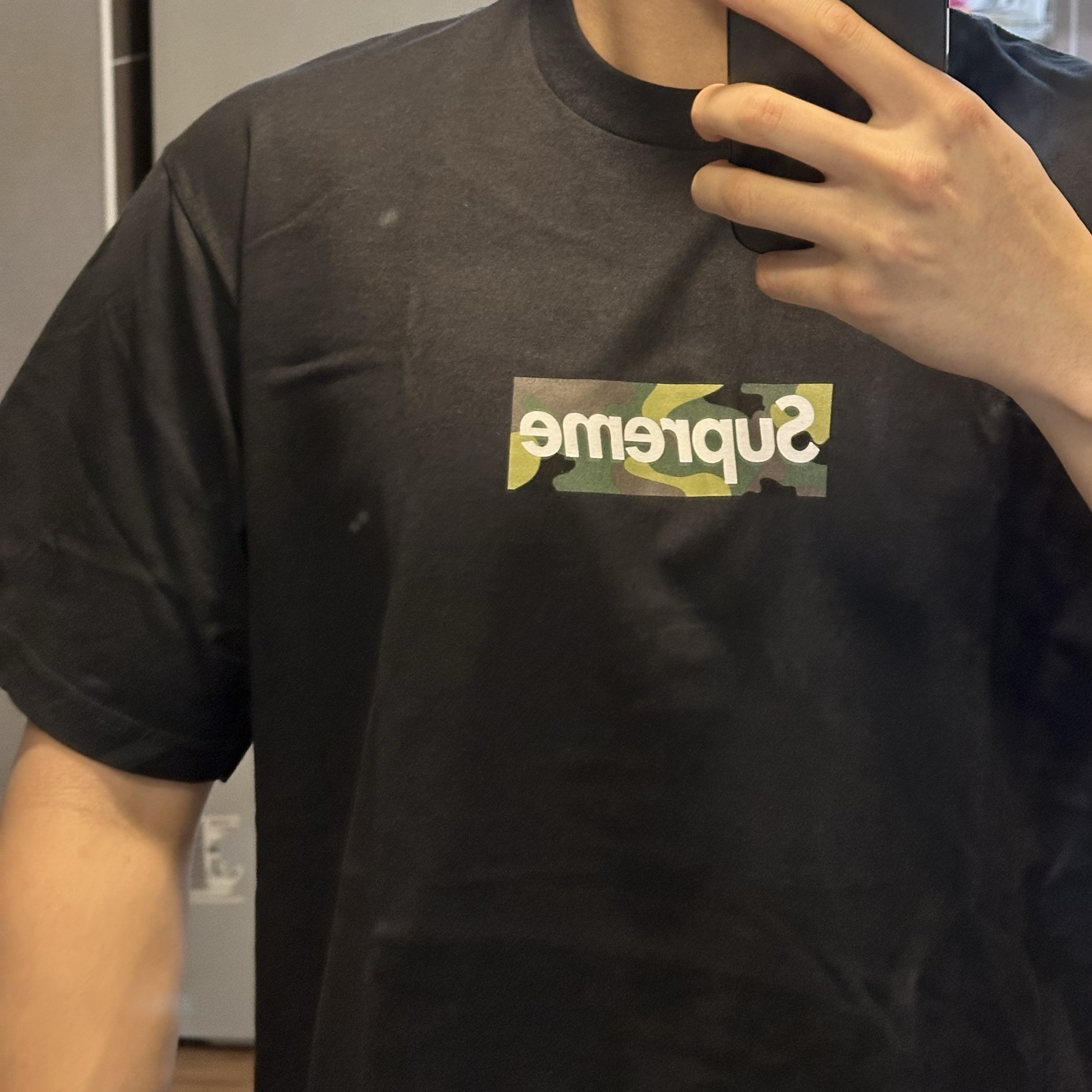 Supreme Box Logo T-Shirt Black - 23FW, Supreme Box Logo T-Shirt White - 23FW 착용 스타일 - 1