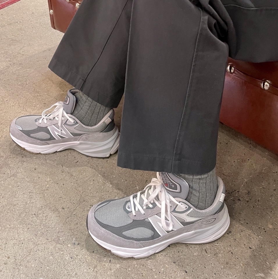 New Balance 990v6 Made in USA Grey - D Standard 착용 스타일