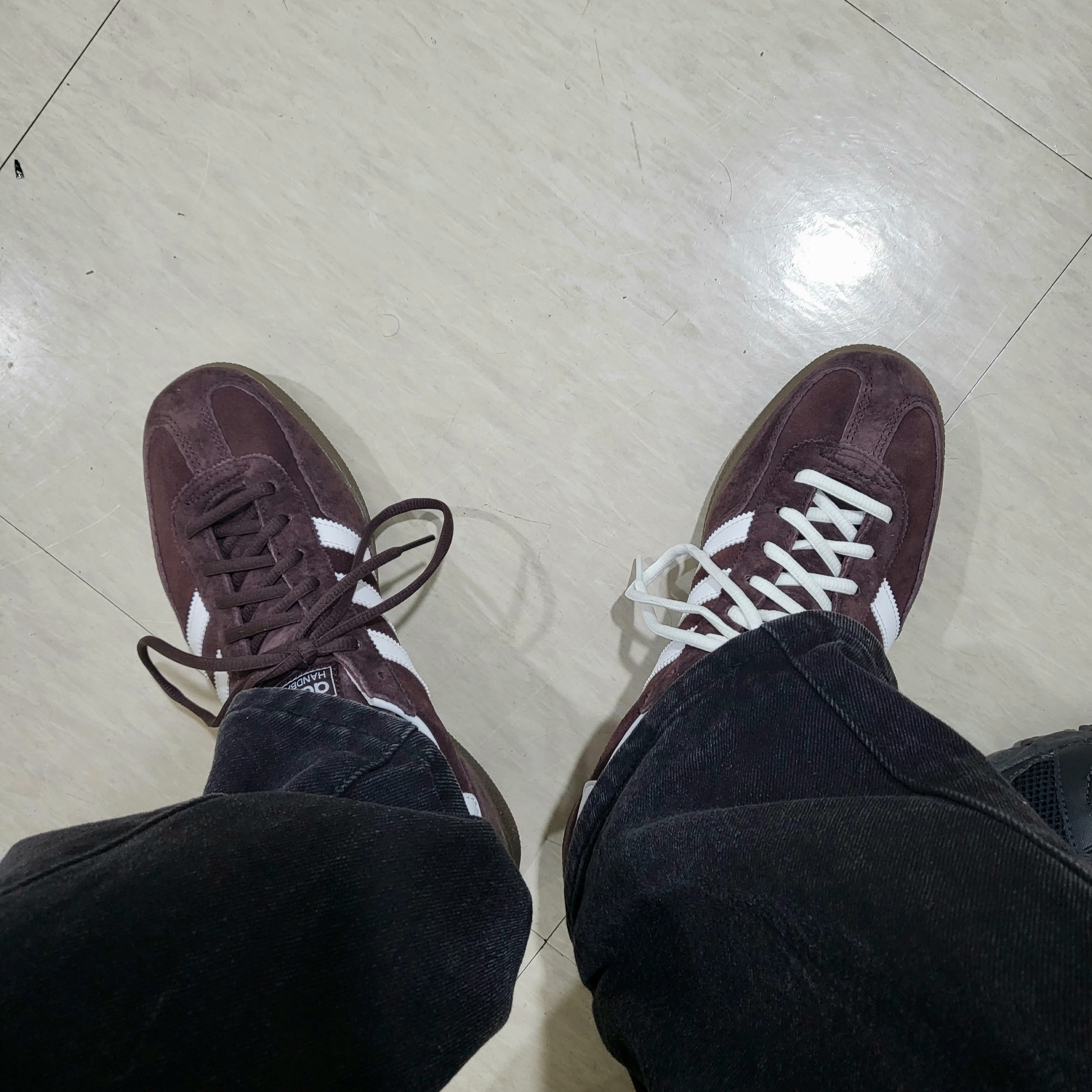 Adidas Spezial Handball Shadow Brown White 착용 스타일