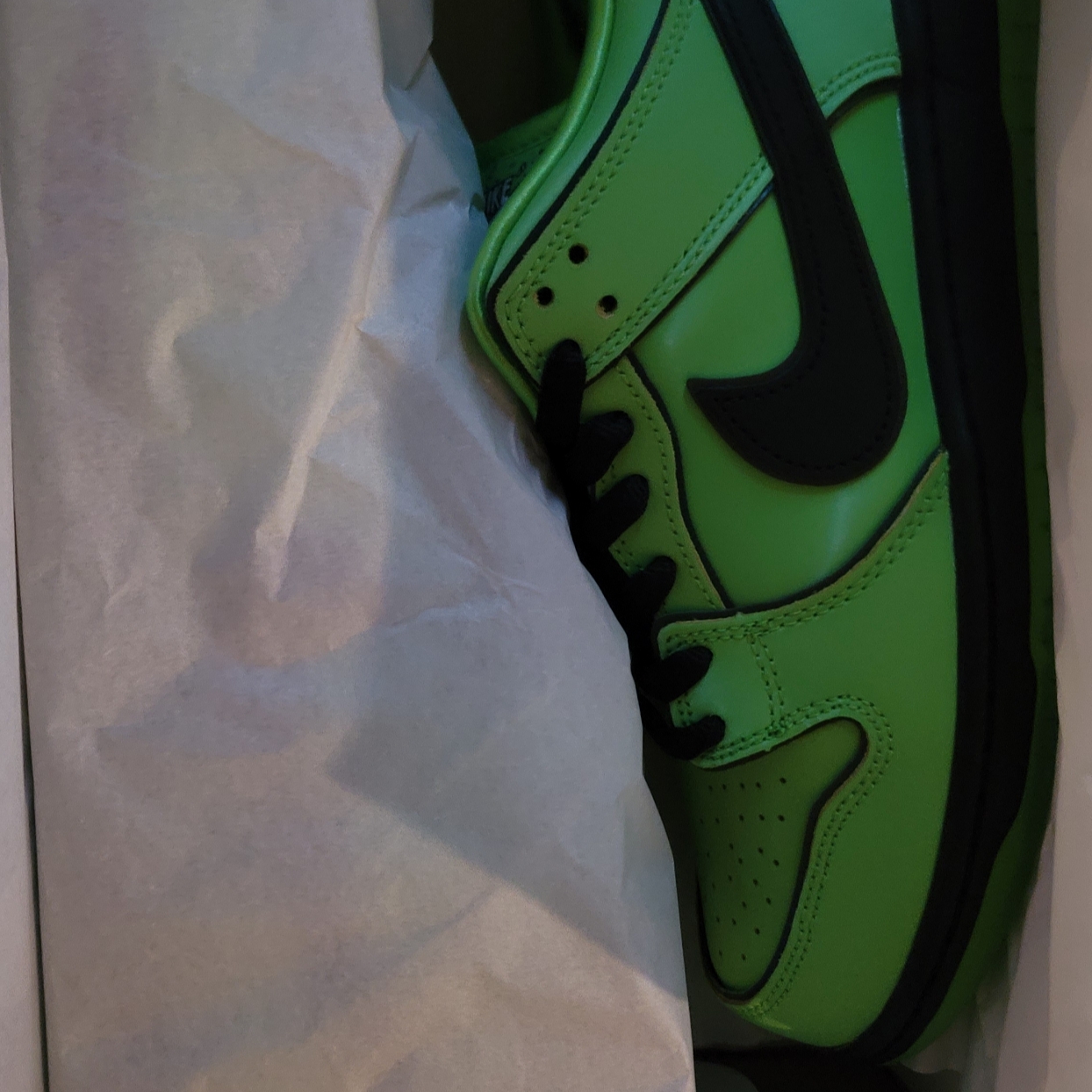 Nike x The Powerpuff Girls SB Dunk Low Pro QS Buttercup 착용 스타일 - 1