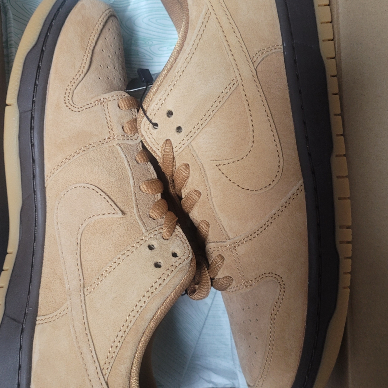 Nike SB Dunk Low Pro Wheat 2023 착용 스타일