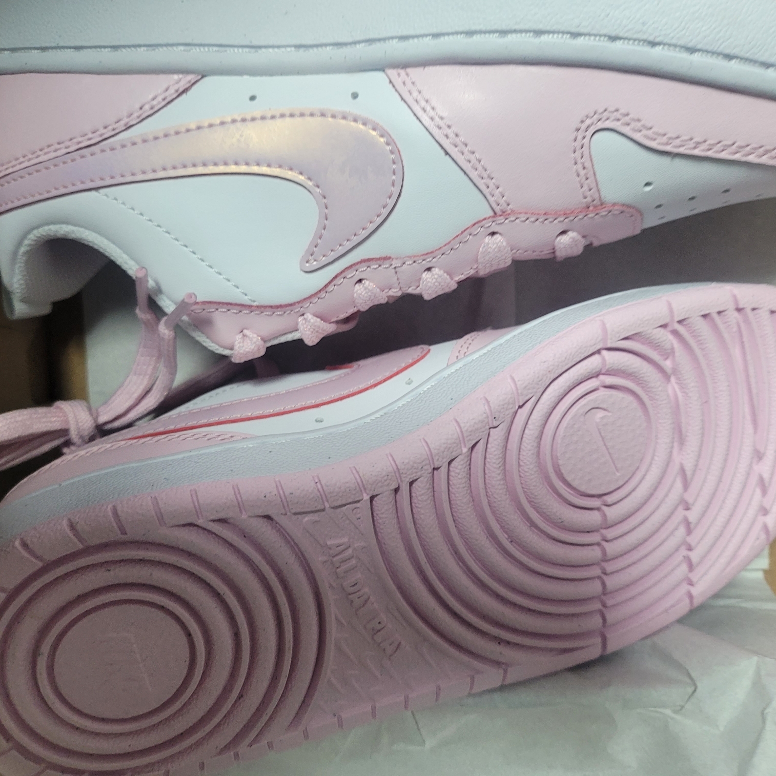 (GS) Nike Court Borough 2 SE White Pink Foam 착용 스타일