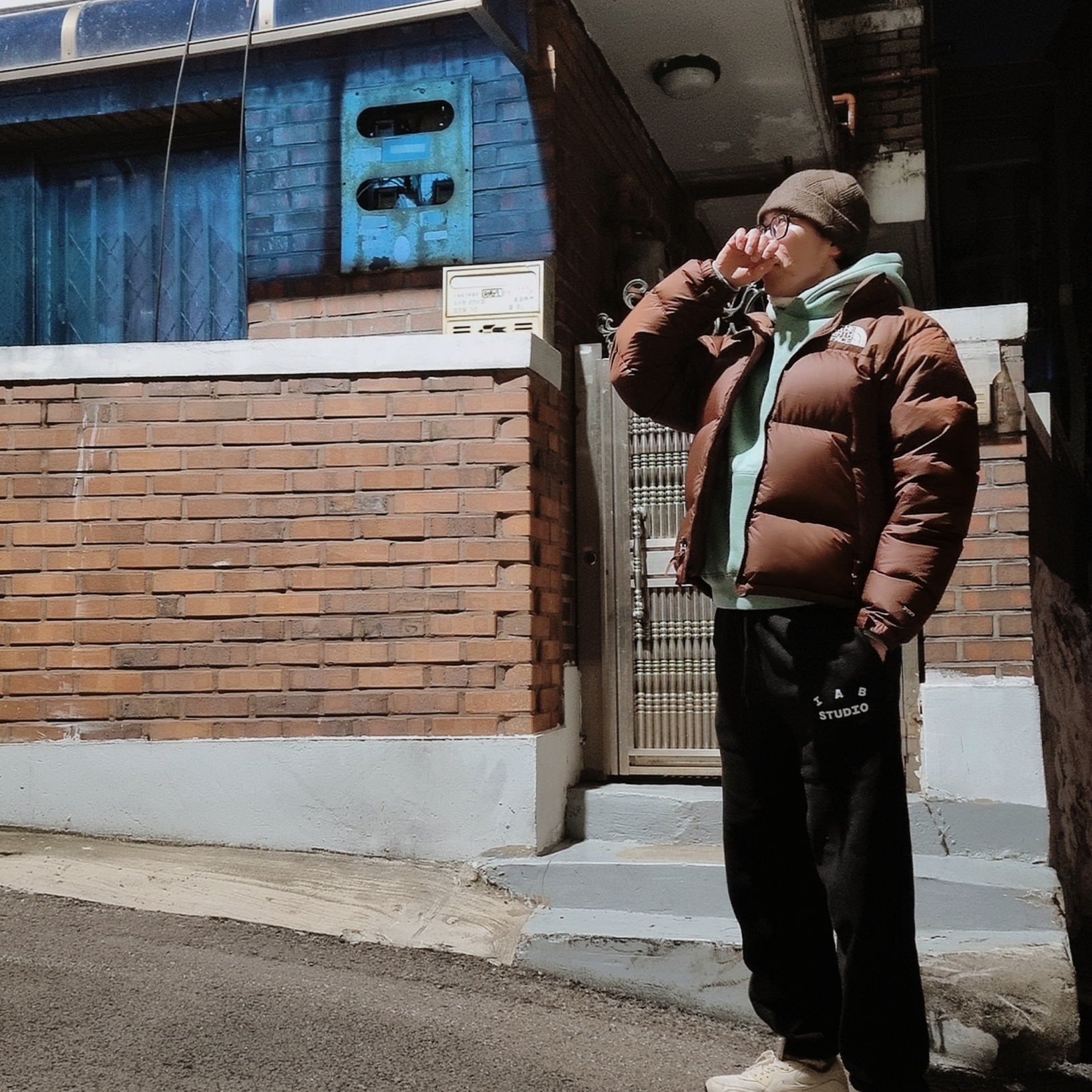 IAB Studio x Thor Hoodie Ash Green, IAB Studio Sweatpants Black White - 23SS 착용 스타일