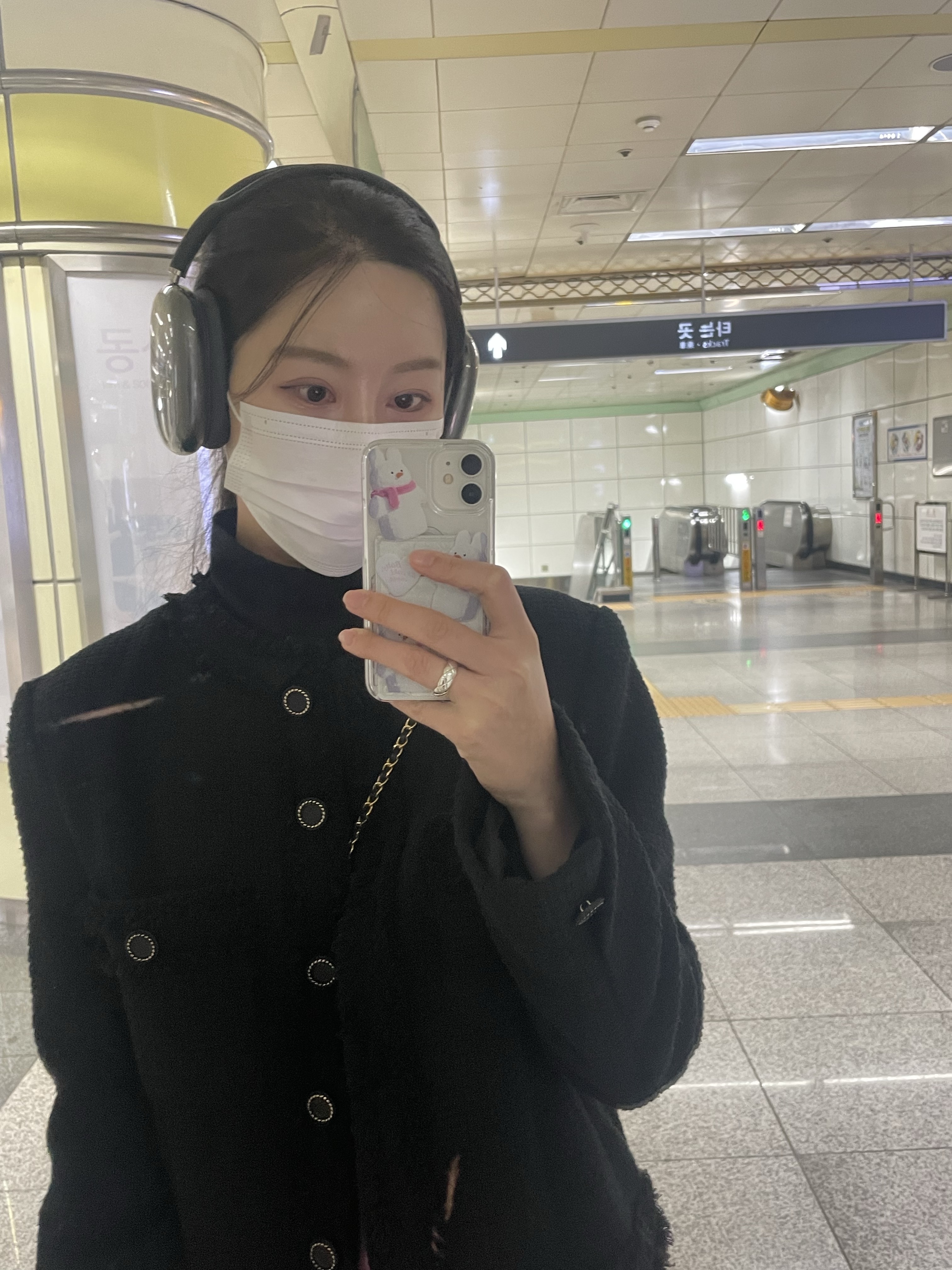 Apple AirPods Max Lightning Space Gray (Korean Ver.) 착용 스타일 - 1