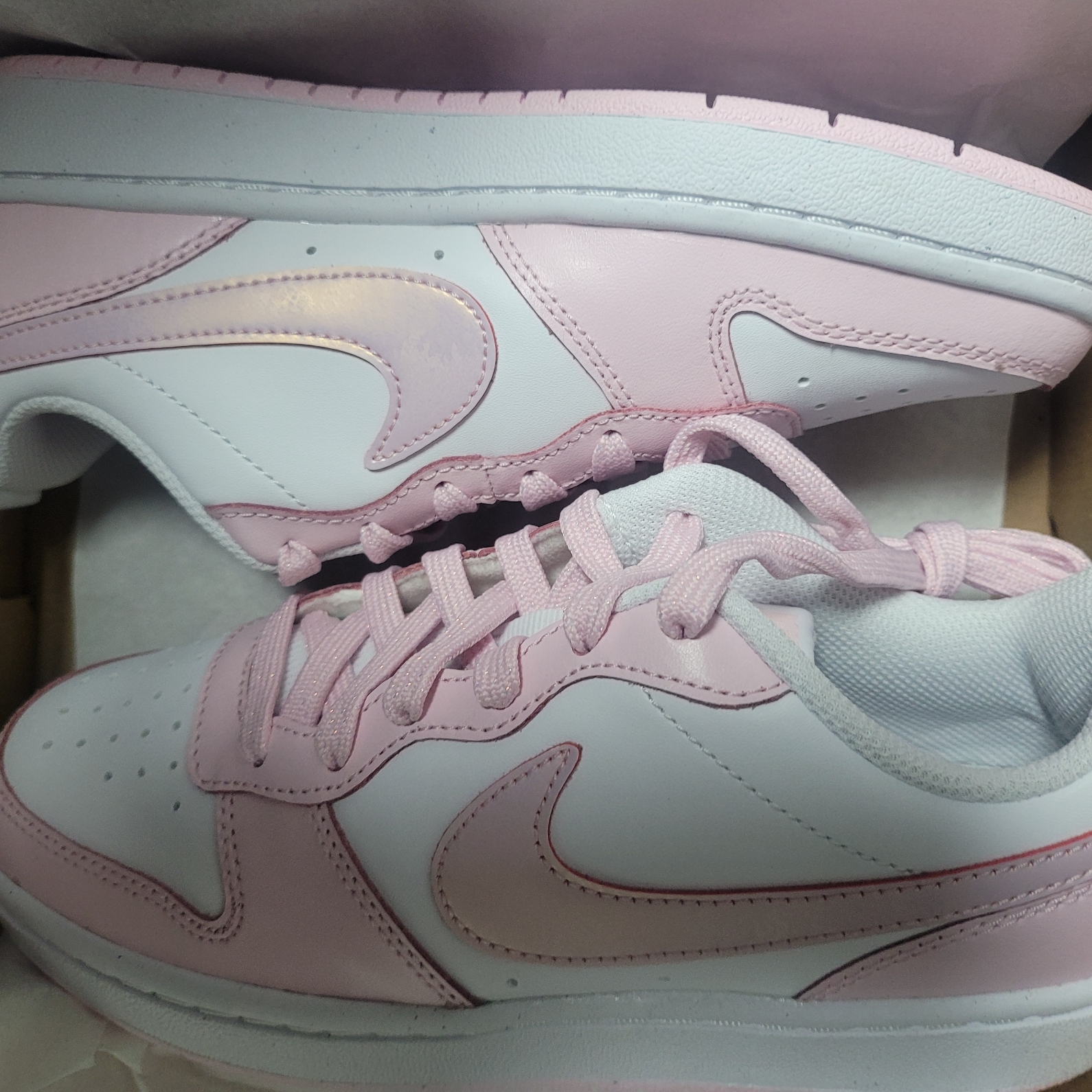 (GS) Nike Court Borough 2 SE White Pink Foam 착용 스타일