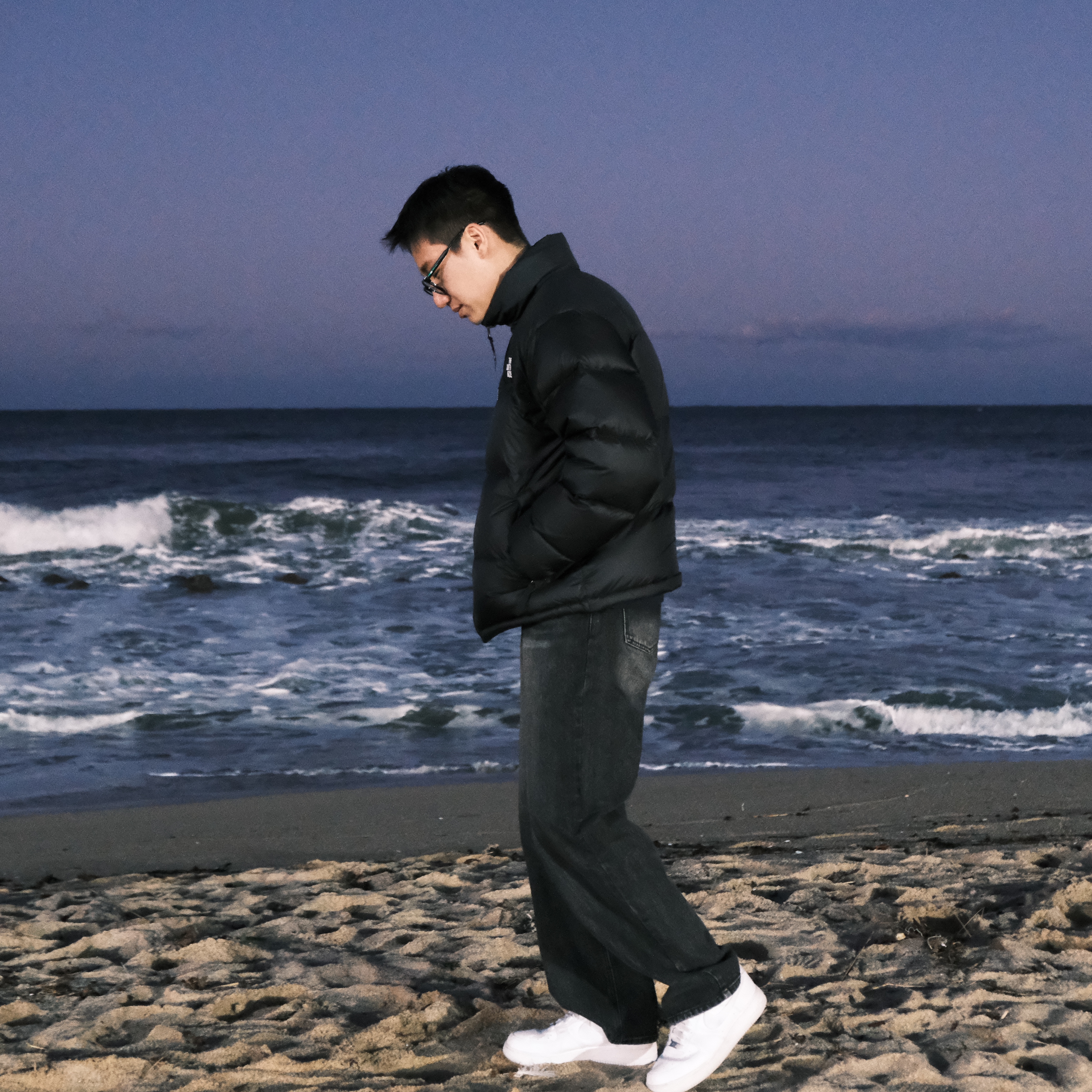 The North Face 1996 Eco Nuptse Jacket Black, Nike Air Force 1 '07 Low White 착용 스타일