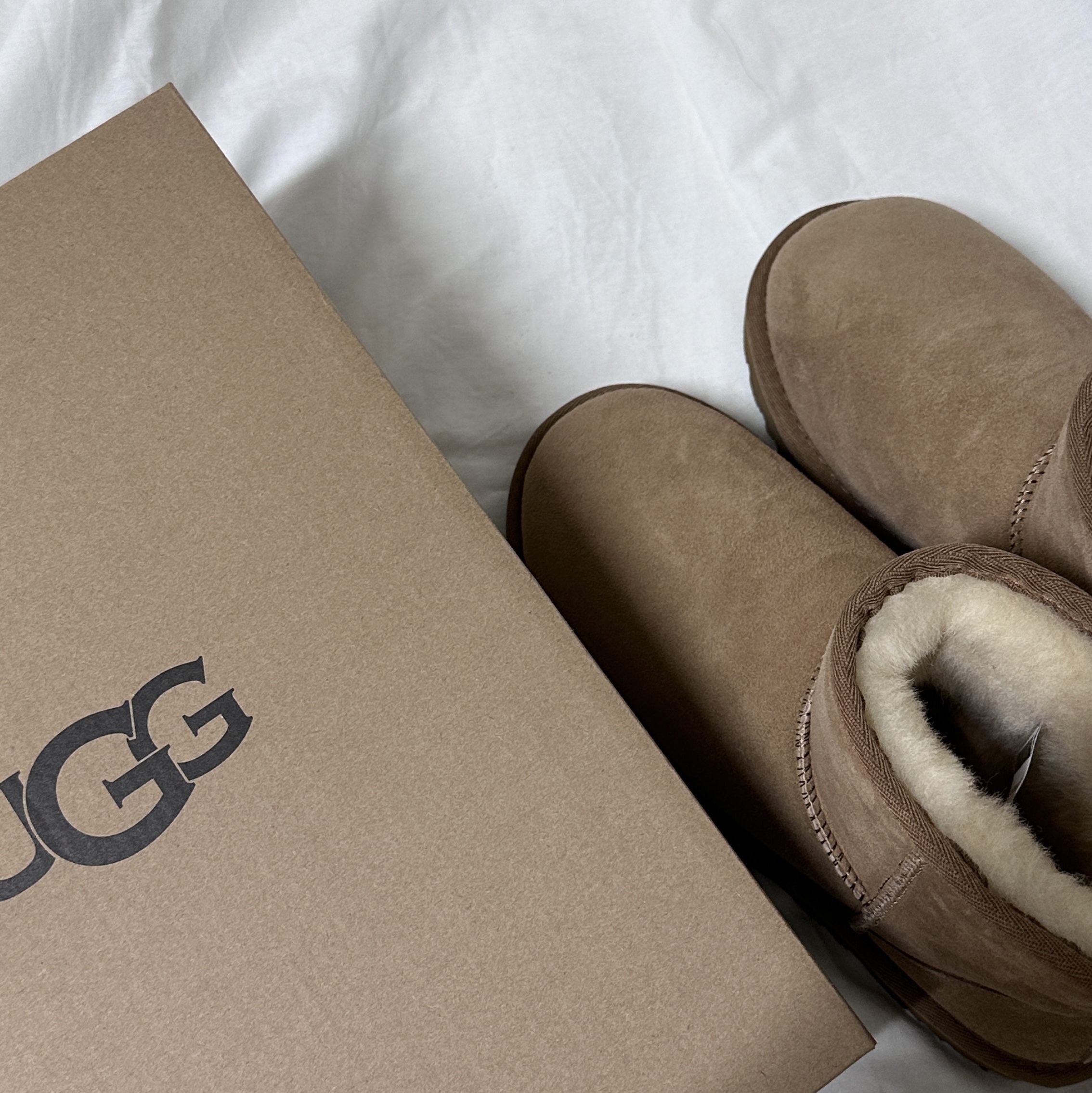 (W) UGG Classic Mini II Boots Chestnut 착용 스타일