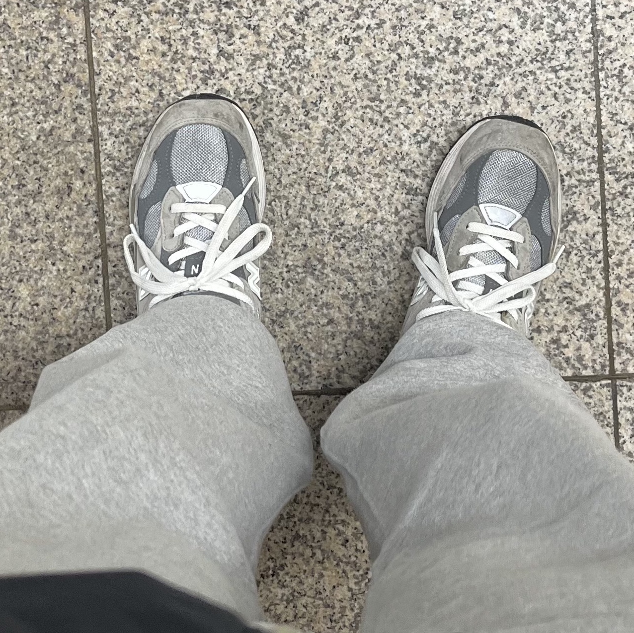 New Balance 992 Made in USA Grey - D Standard 착용 스타일