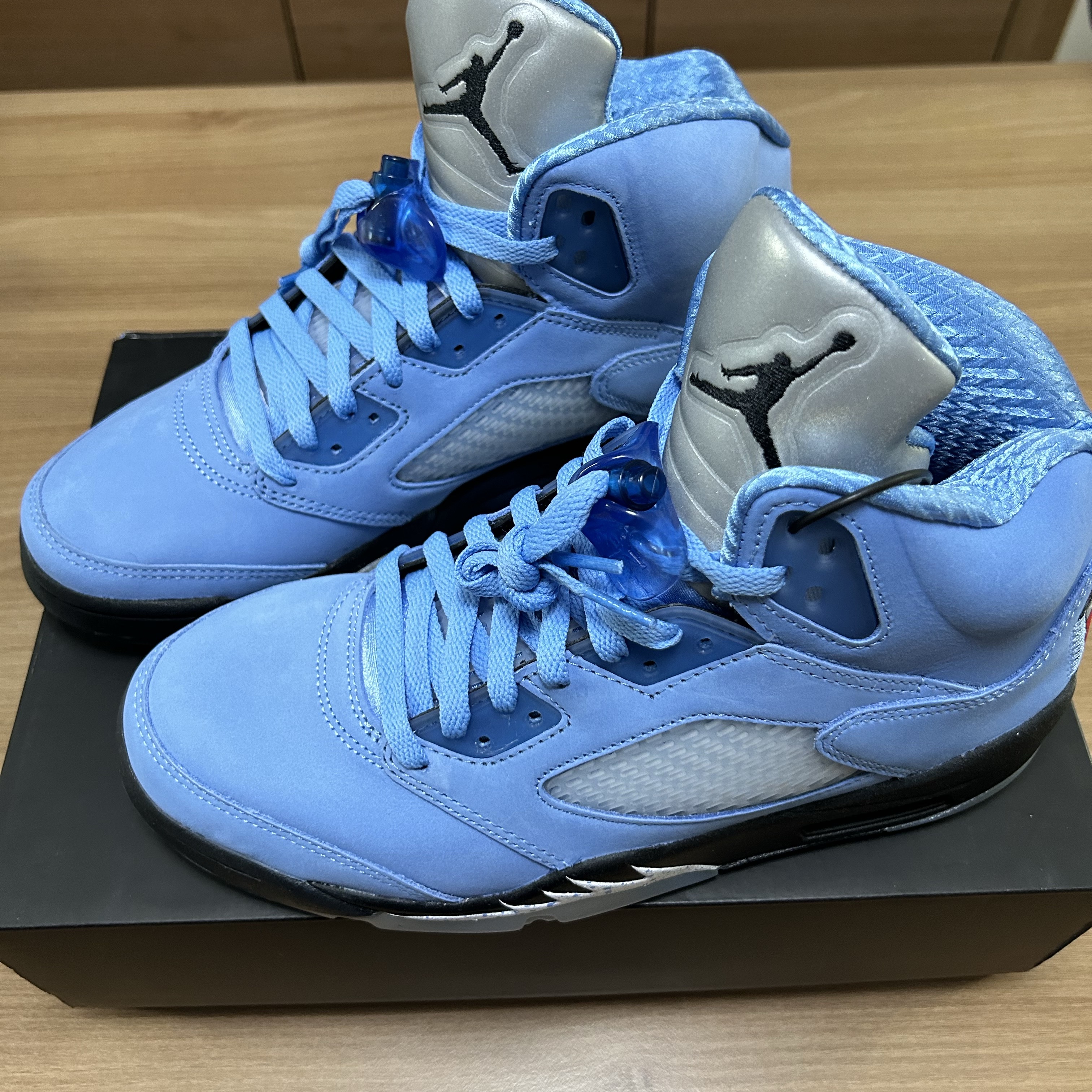 Jordan 5 Retro University Blue 착용 스타일