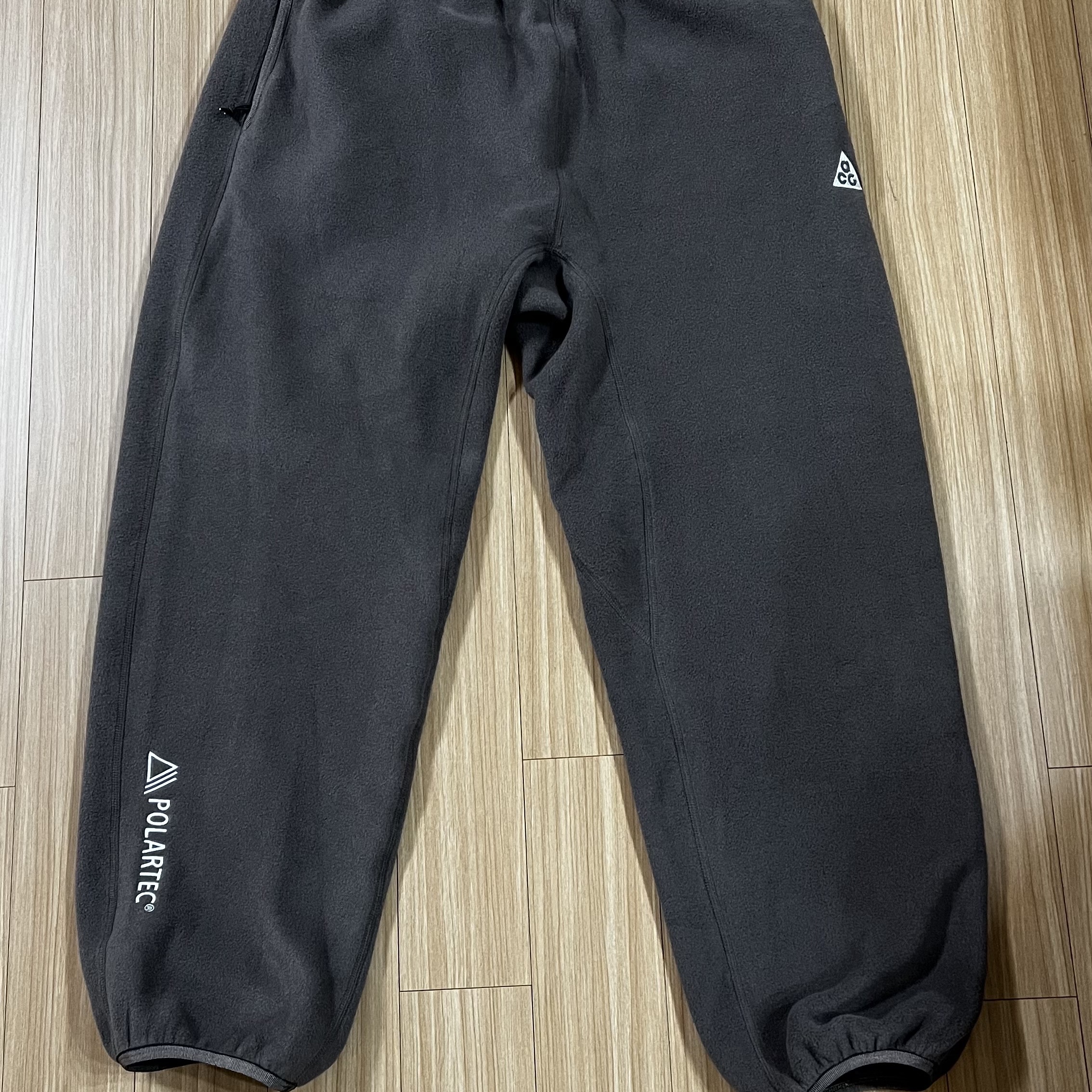 Nike ACG Polartec Wolf Tree Pants Ironstone - Asia 착용 스타일