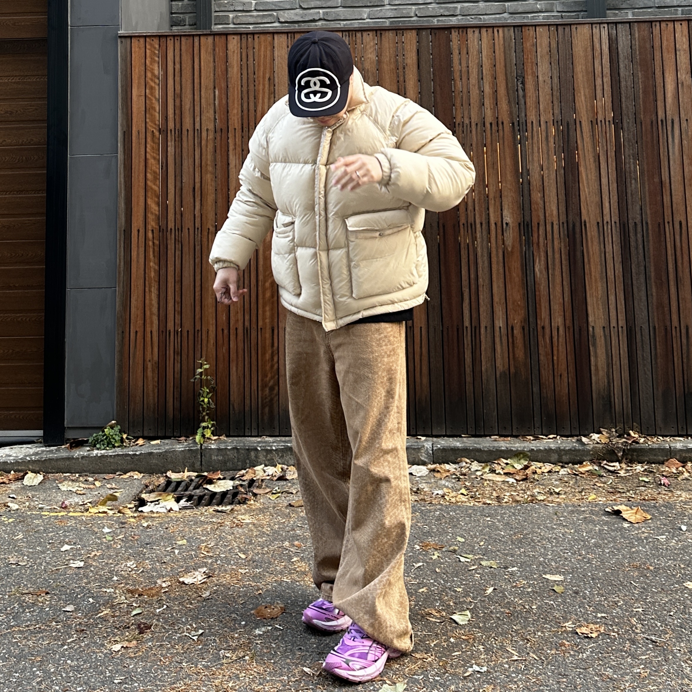 Puma x Pleasures Velophasis Overdyed Grape Wine 착용 스타일