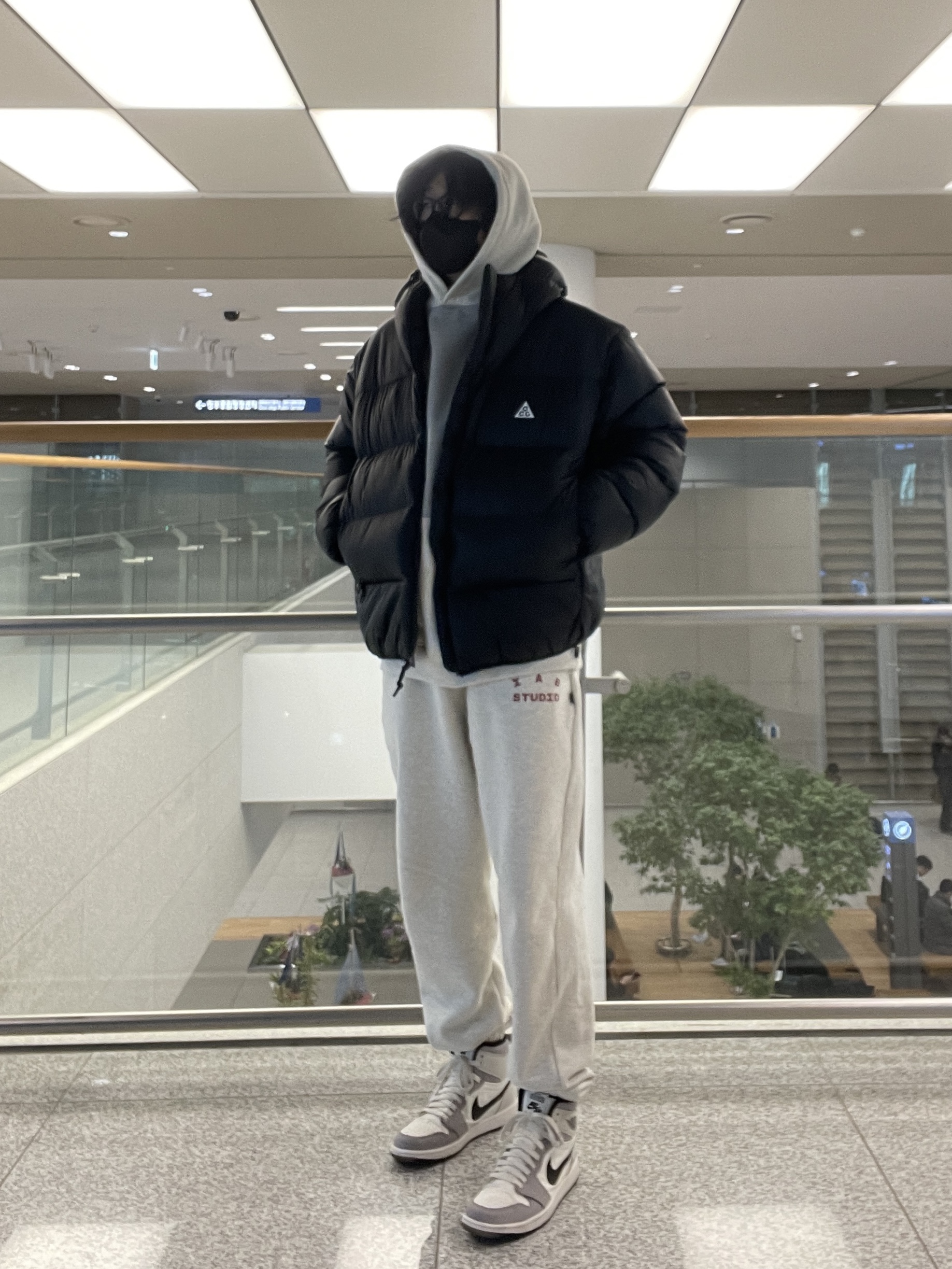 IAB Studio Hoodie Dual Gray, Nike ACG Therma-Fit ADV Lunar Lake Puffer Jacket Black - Asia 착용 스타일 - 5