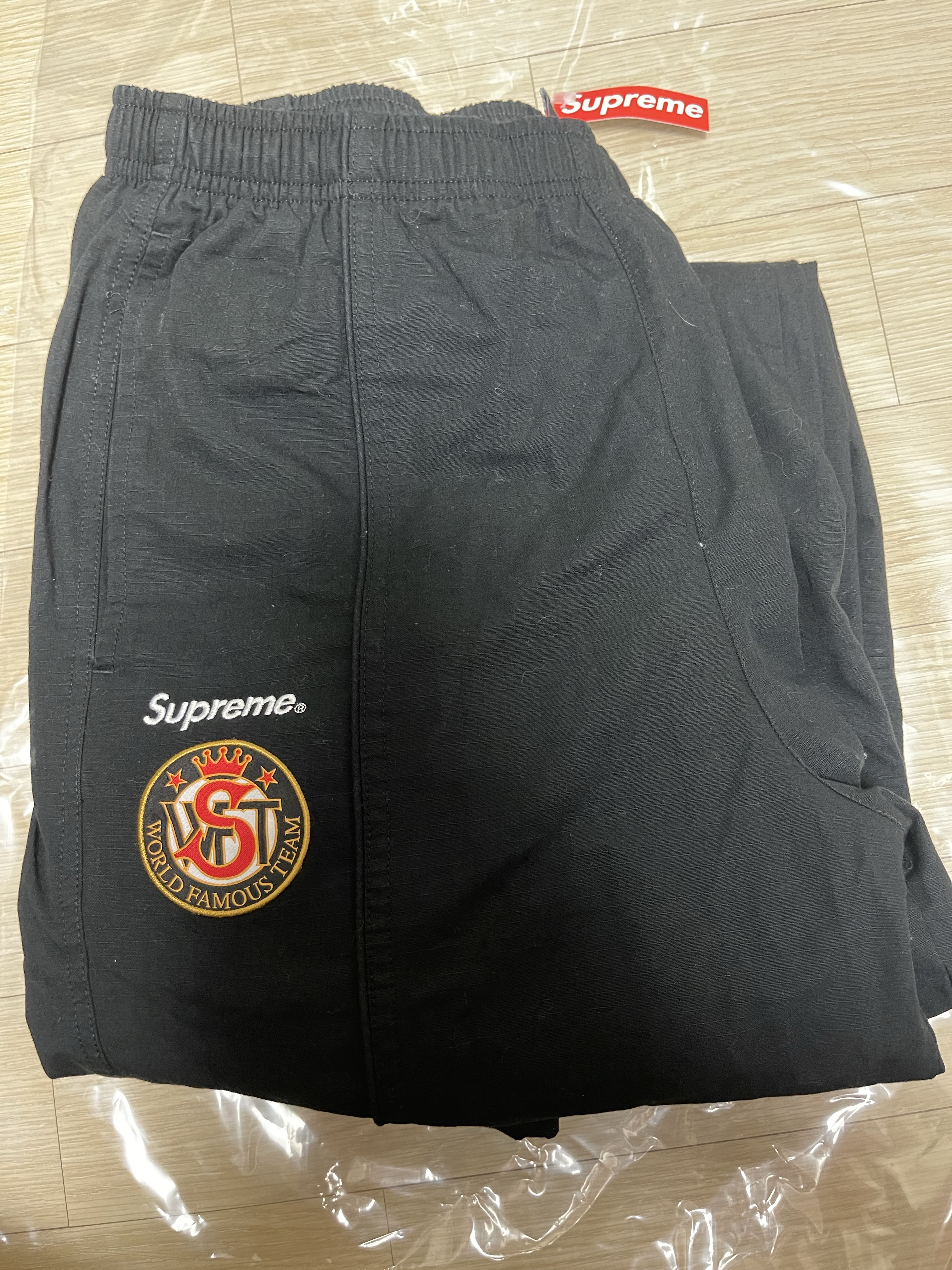 Supreme x Umbro Cotton Ripstop Track Pants Black - 23FW 착용 스타일