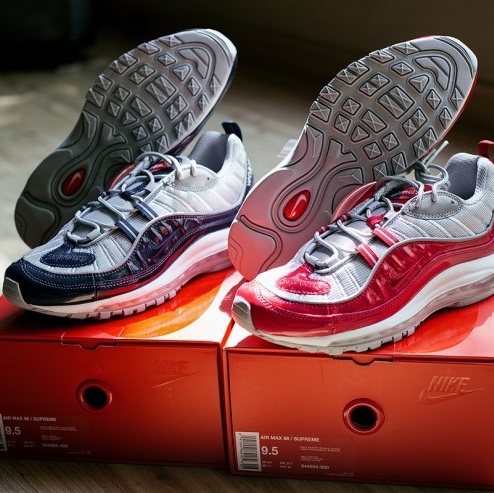 Nike x Supreme Air Max 98 Varsity Red, Nike x Supreme Air Max 98 Obsidian 착용 스타일