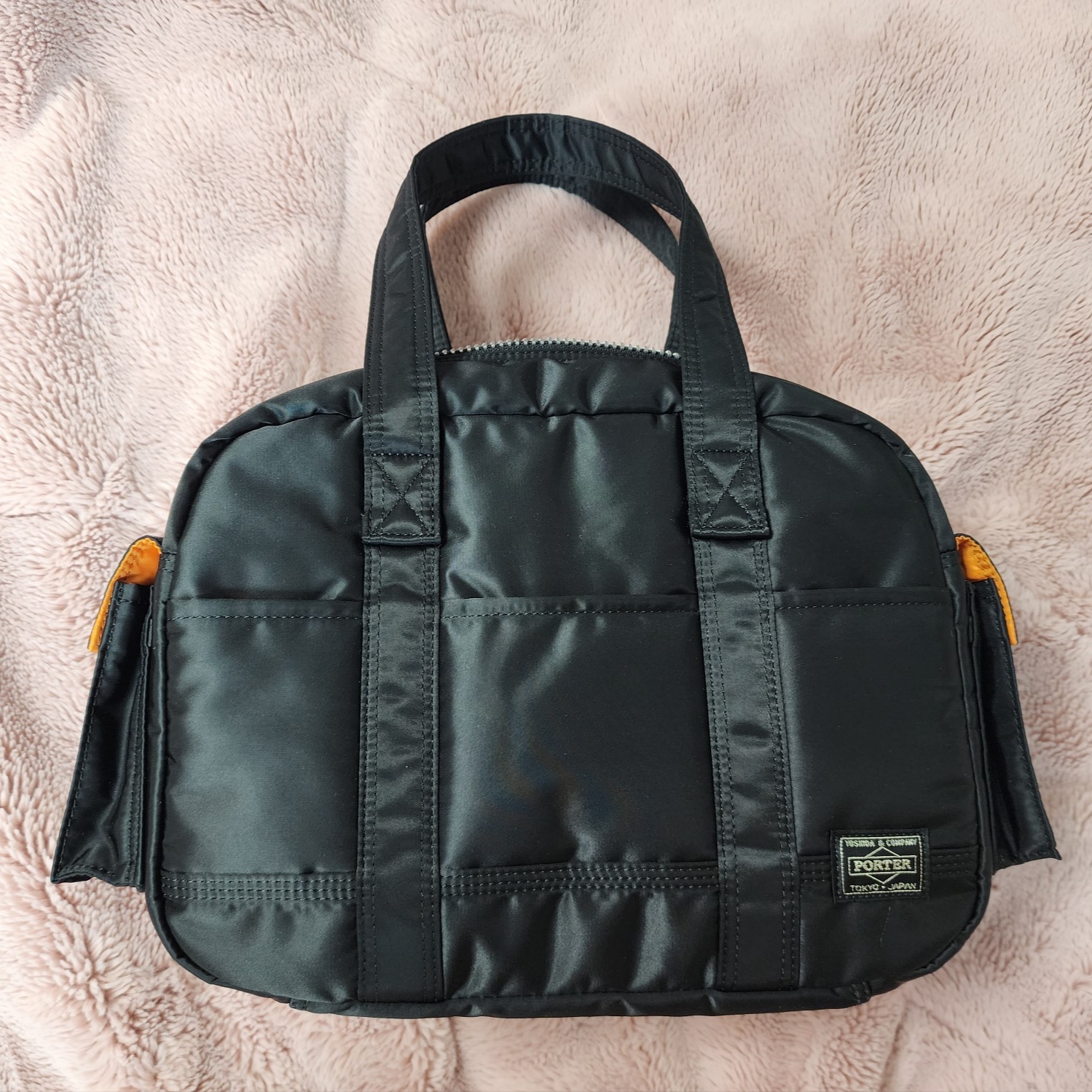 Porter Tanker Duffle Bag S Black 착용 스타일 - 1