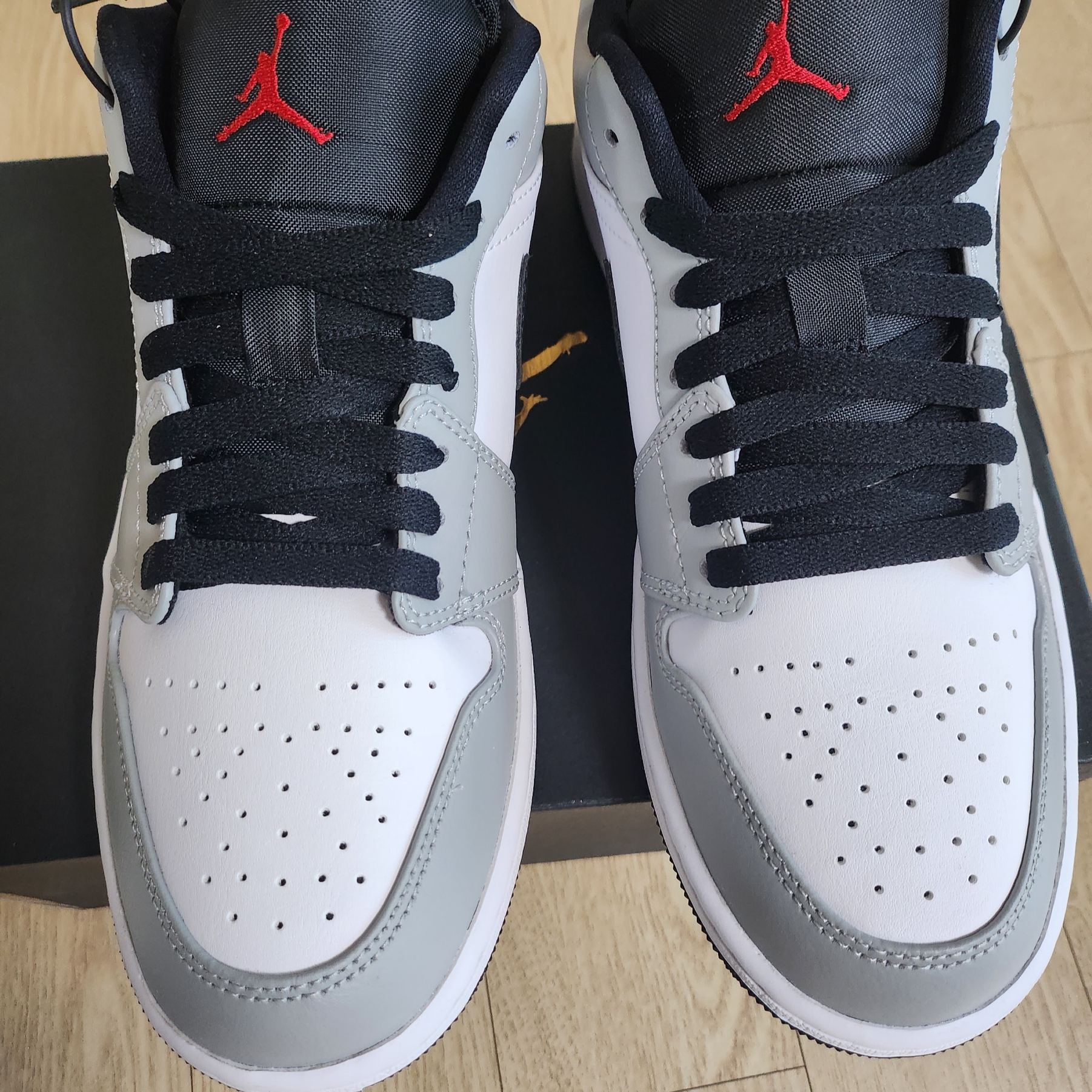 Jordan 1 Low Light Smoke Grey 착용 스타일 - 1